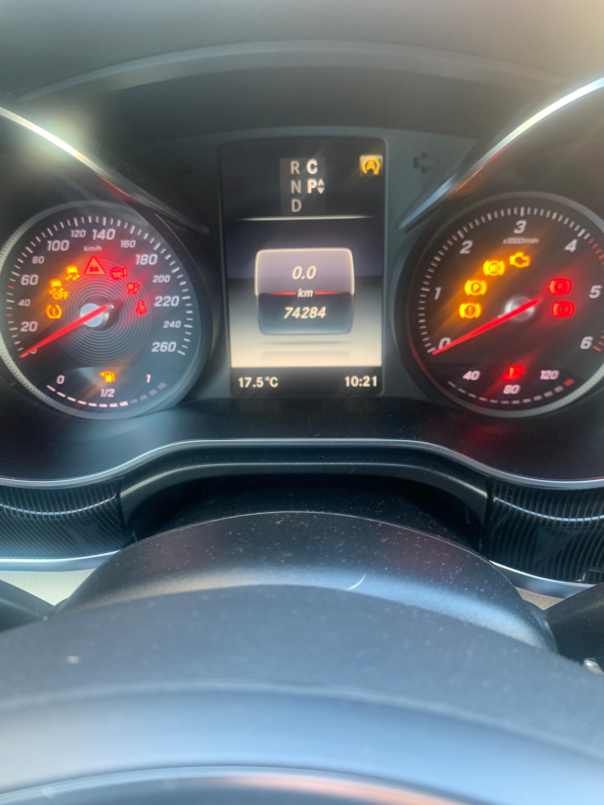 MERCEDES-BENZ 250 d 4matic-image-6