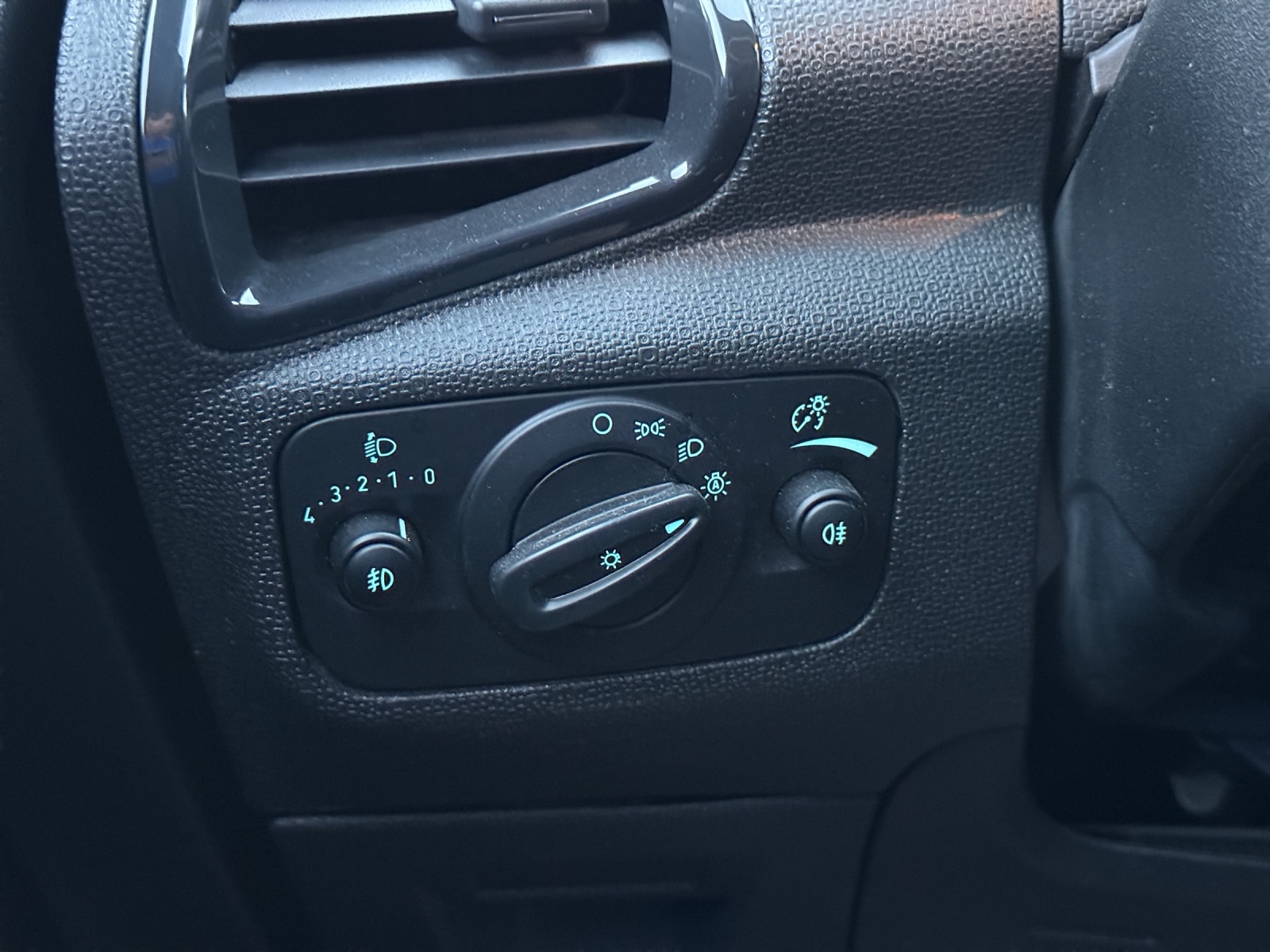 FORD EcoSport 1.0 SCTi Titanium-image-20