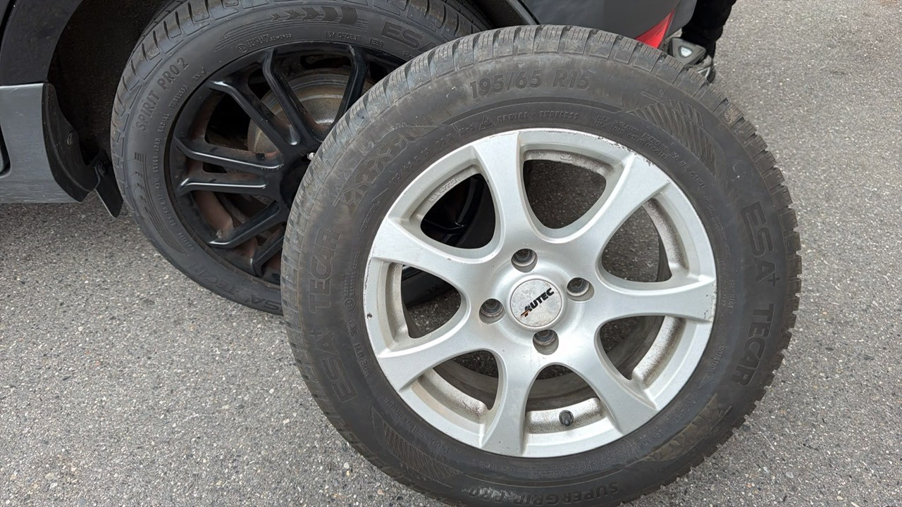 FORD EcoSport 1.0 SCTi Titanium-image-24