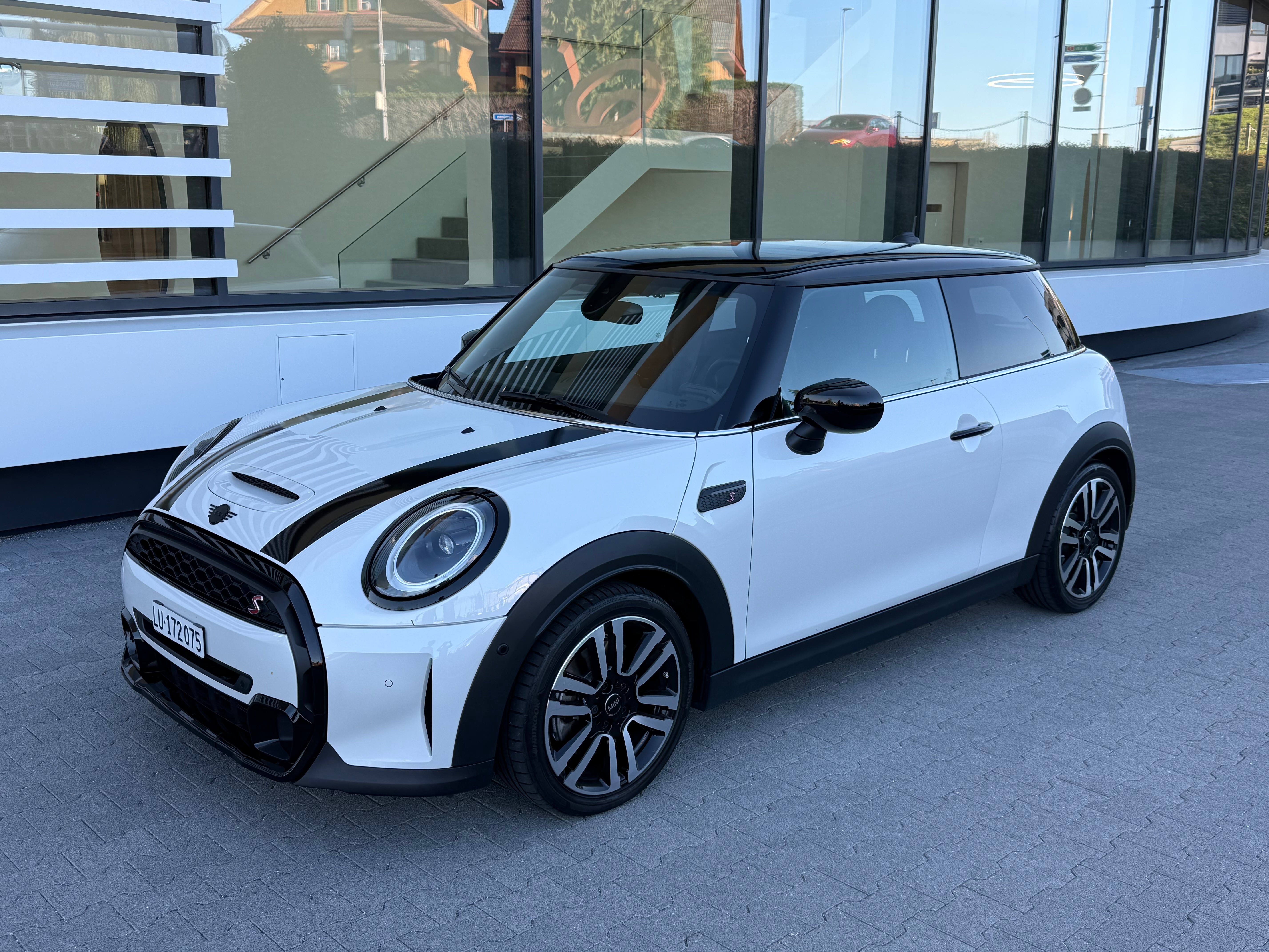 MINI 2.0i Cooper S SDKG — slika 1