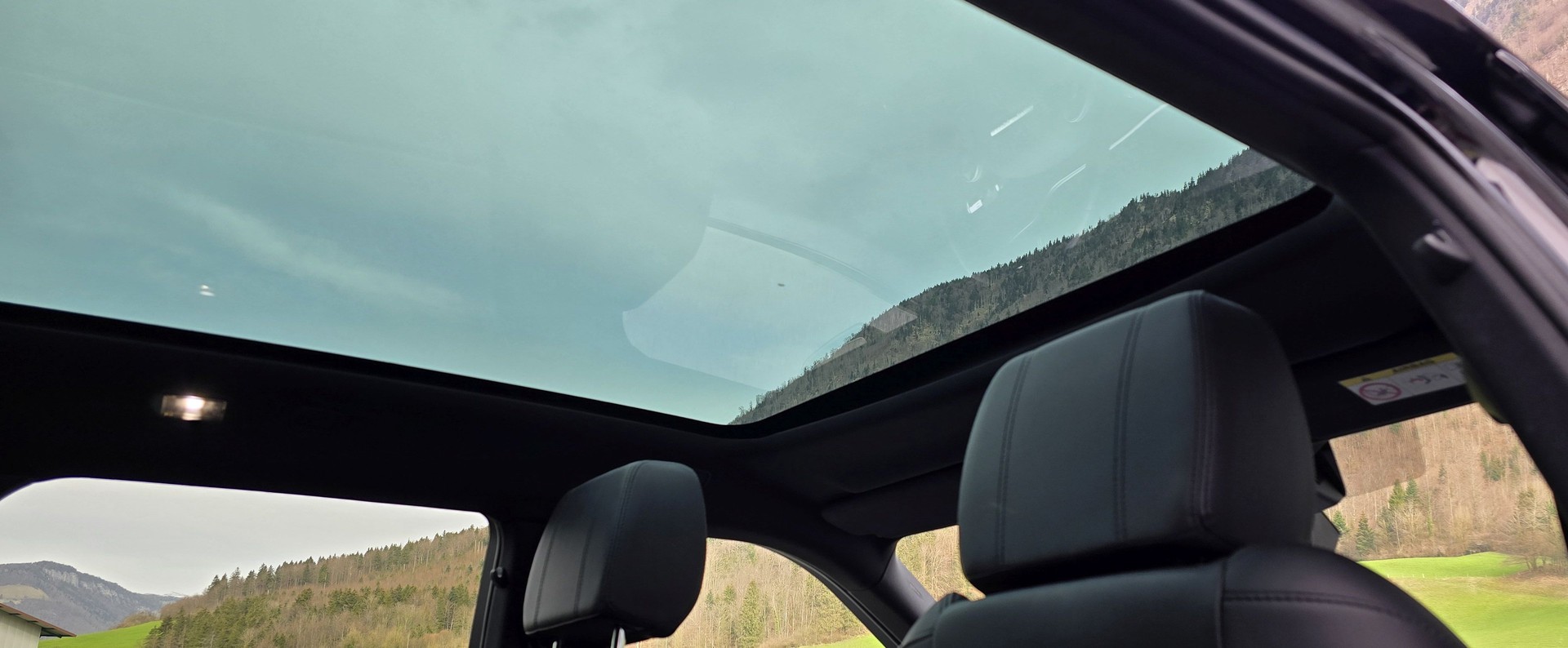 LAND ROVER Range Rover Evoque P 250 AT9-image-13