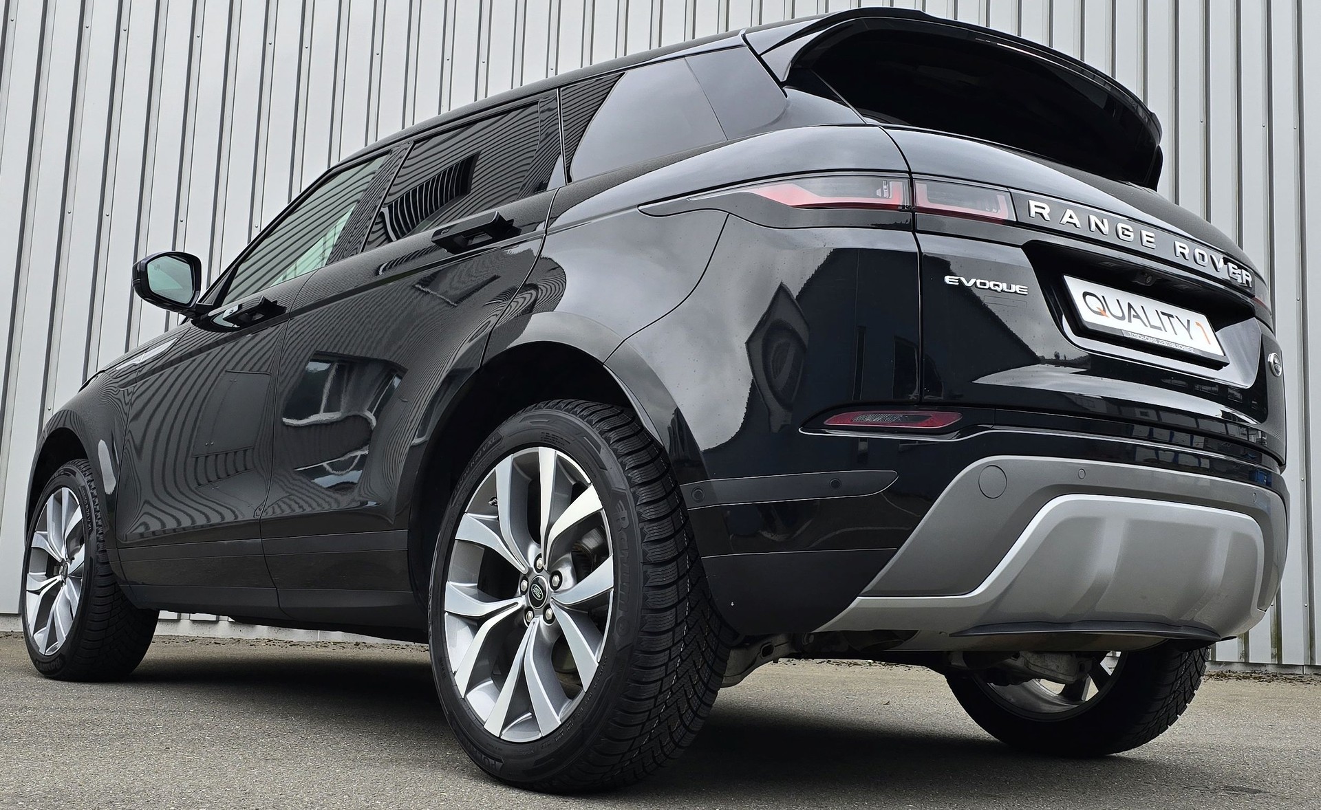 LAND ROVER Range Rover Evoque P 250 AT9-image-6