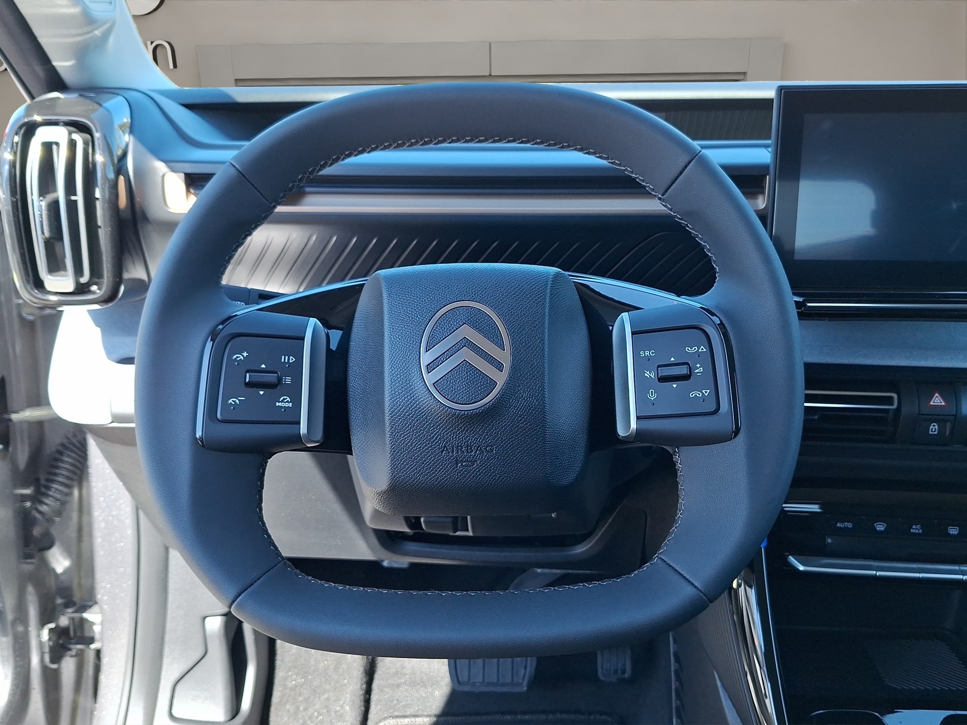 CITROEN C3 Aircross 1.2 MHEV Plus-image-11