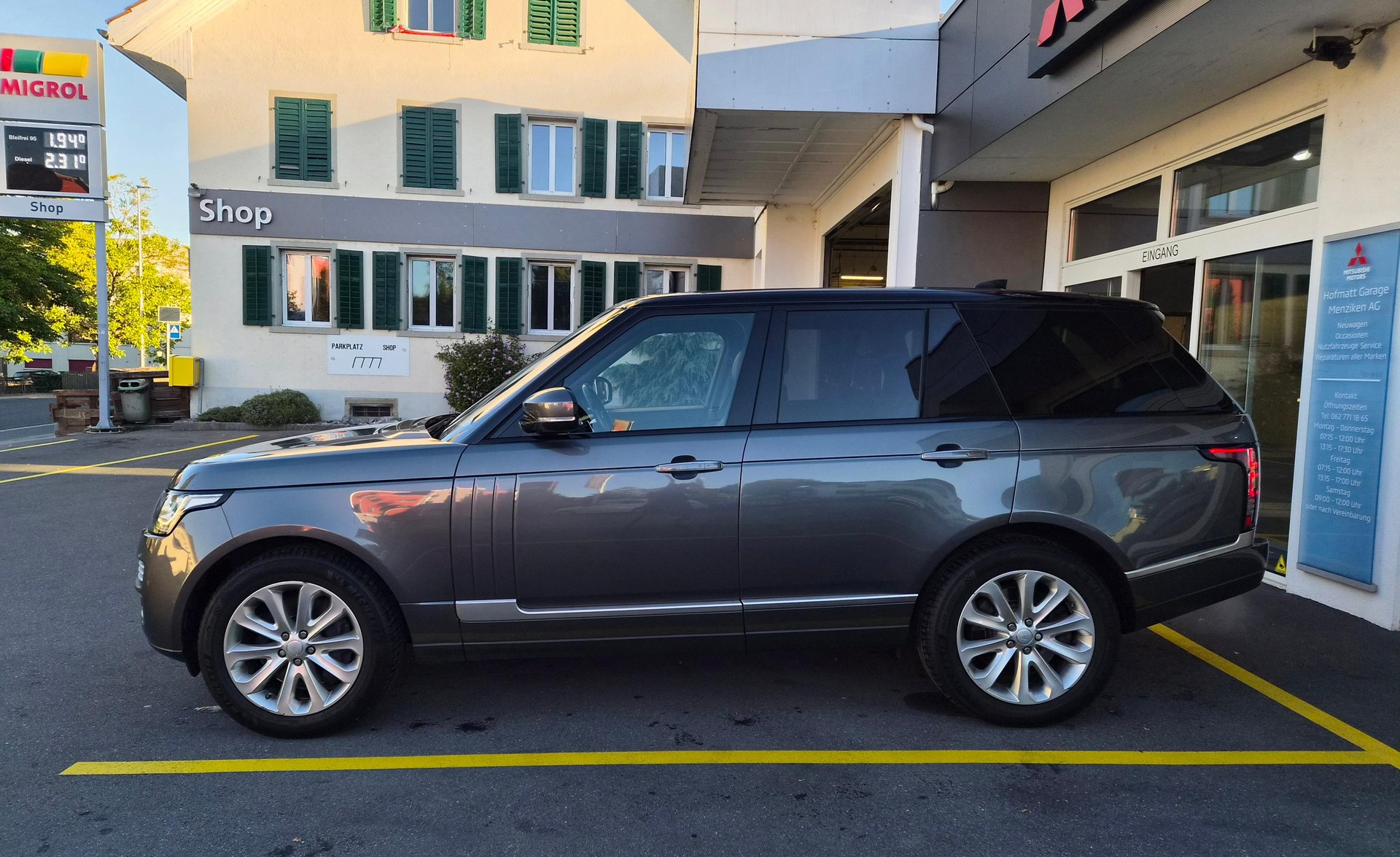 LAND ROVER Range Rover 5.0 V8 SC Autobiography-image-2