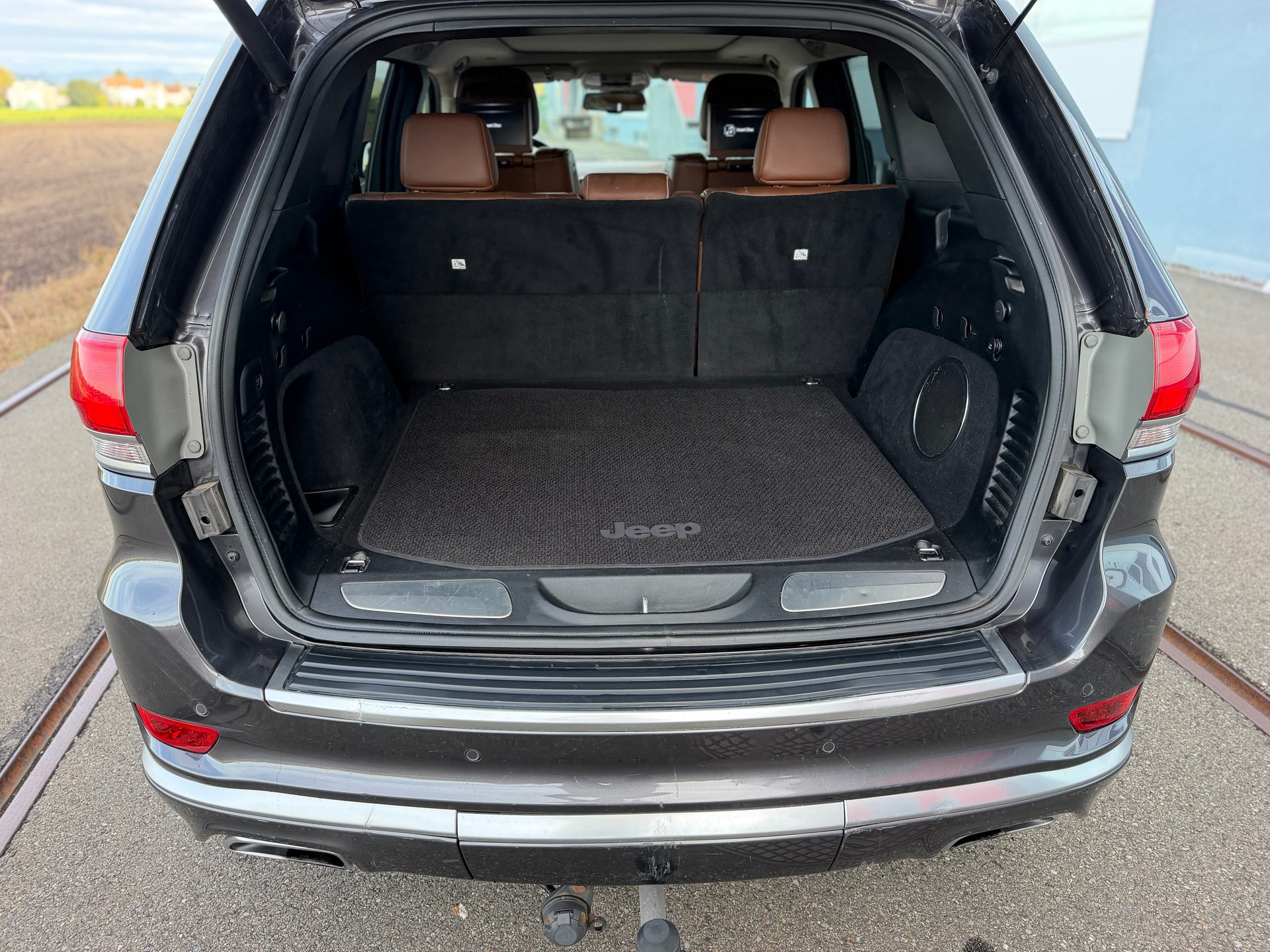 JEEP Grand Cherokee 3.0 CRD Summit Automatic-image-7