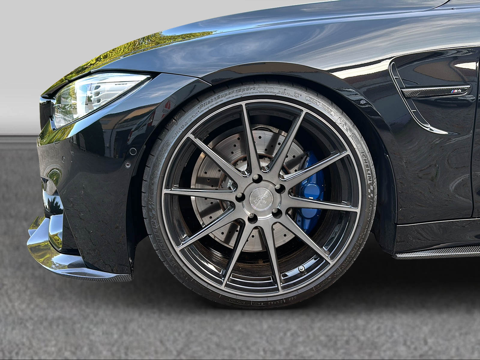 BMW M4 Coupé DKG-image-3