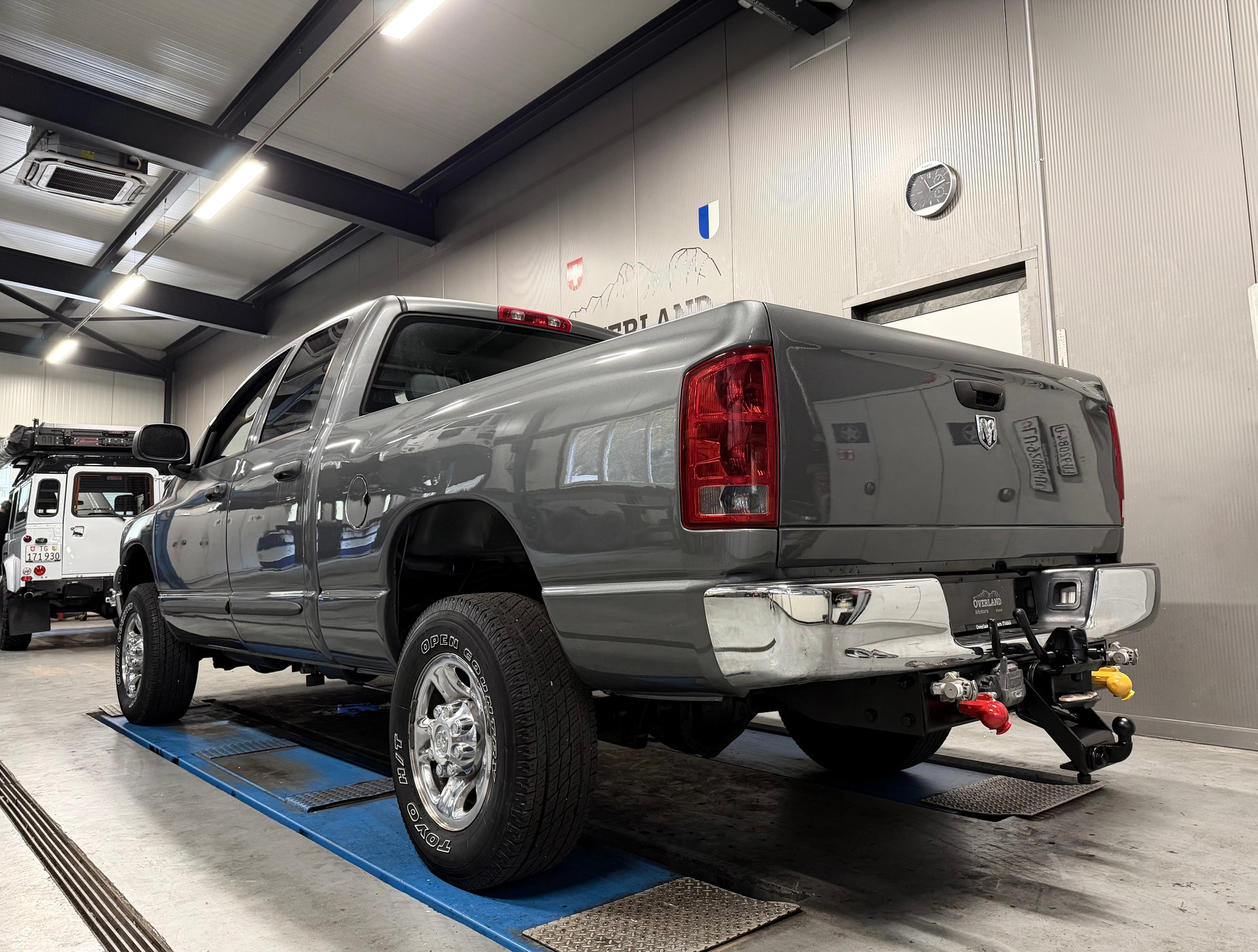 DODGE 2500 CUMMINS-image-1