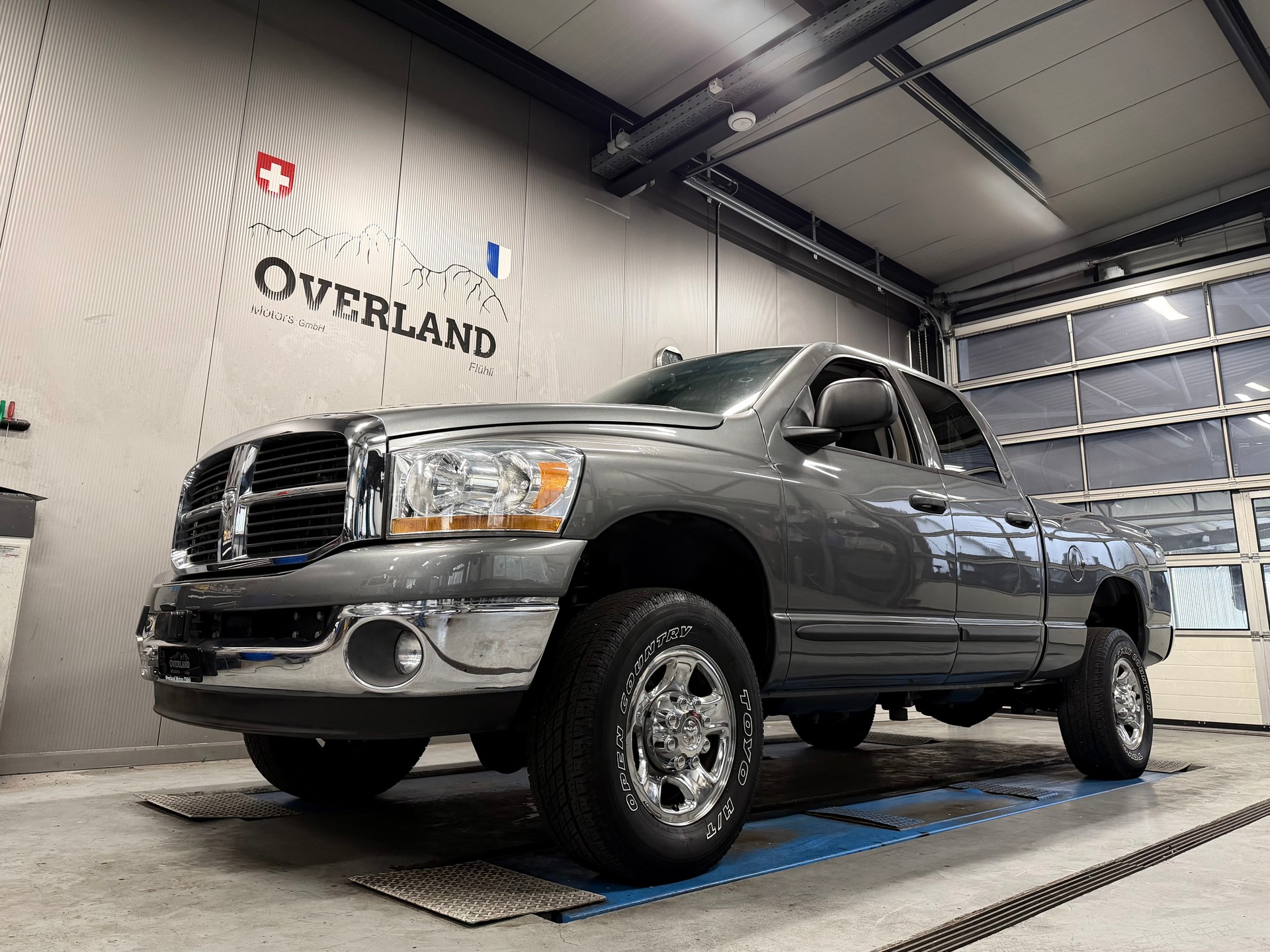 DODGE 2500 CUMMINS-image-0