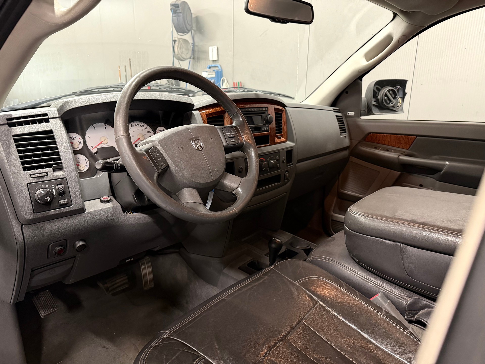 DODGE 2500 CUMMINS-image-7
