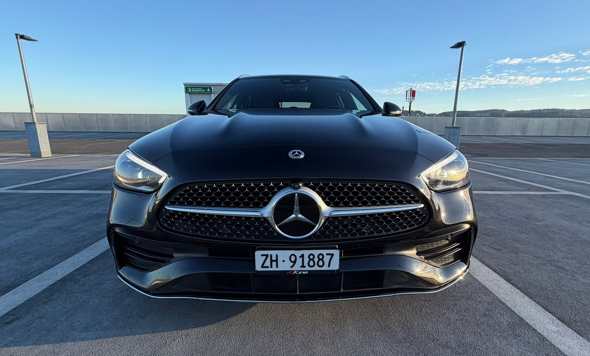 MERCEDES-BENZ C 220 d AMG Line 4matic-image-0