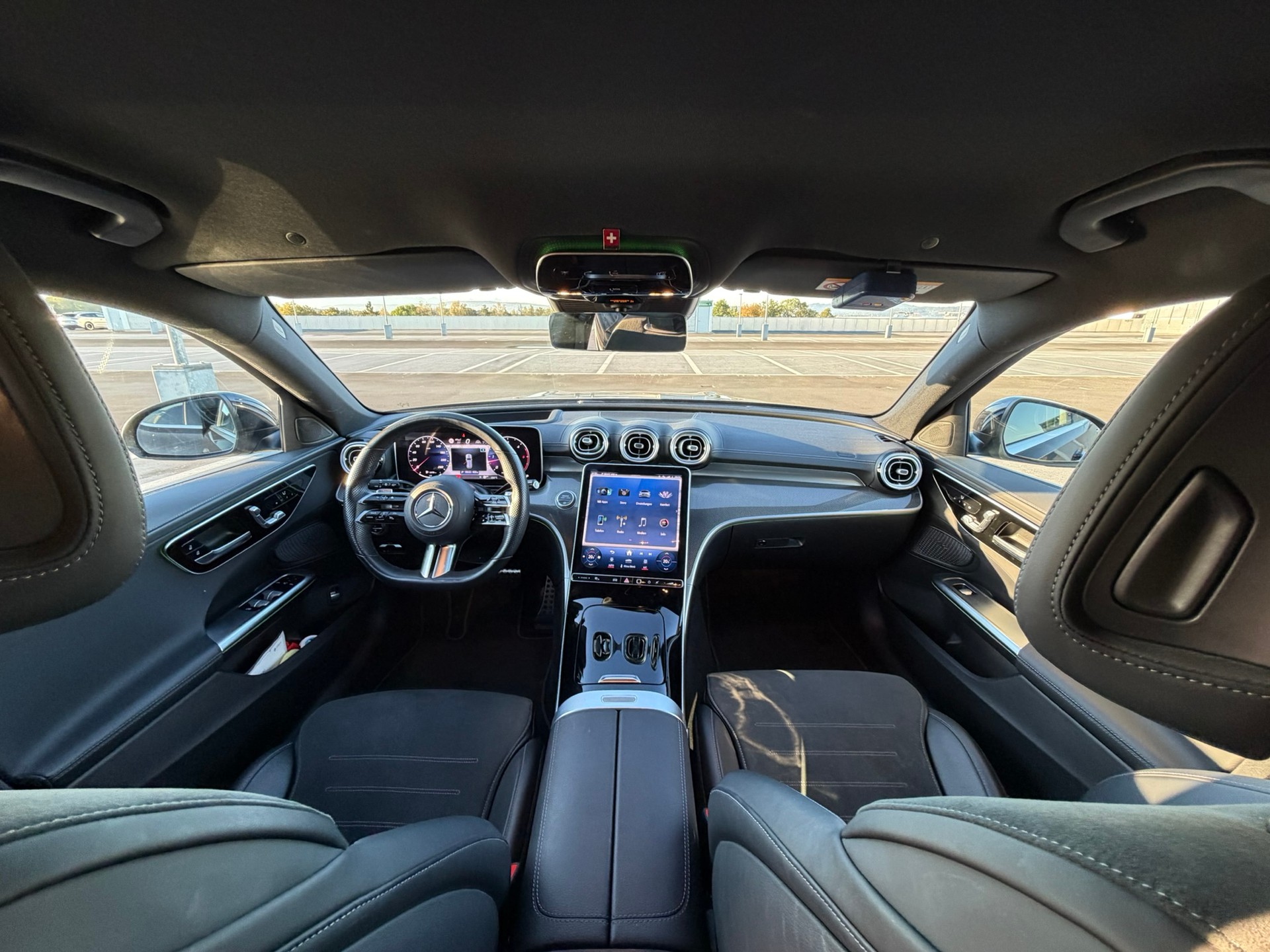 MERCEDES-BENZ C 220 d AMG Line 4matic-image-5