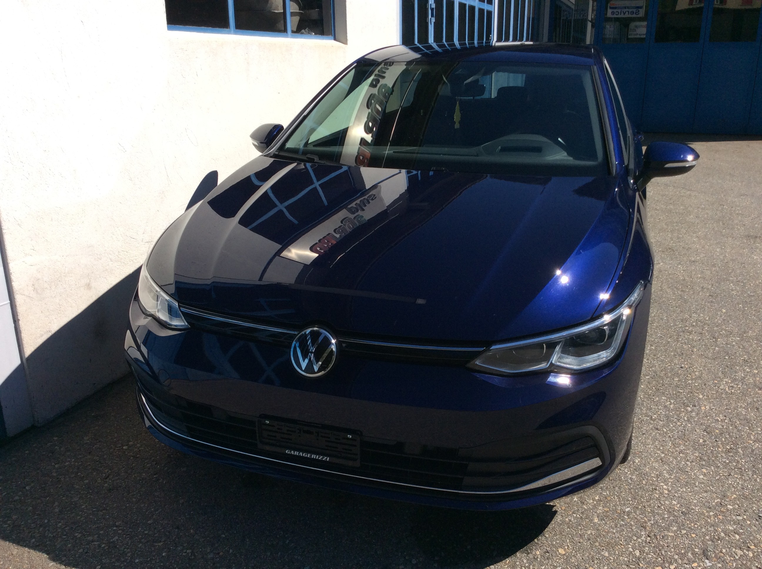 Car photo