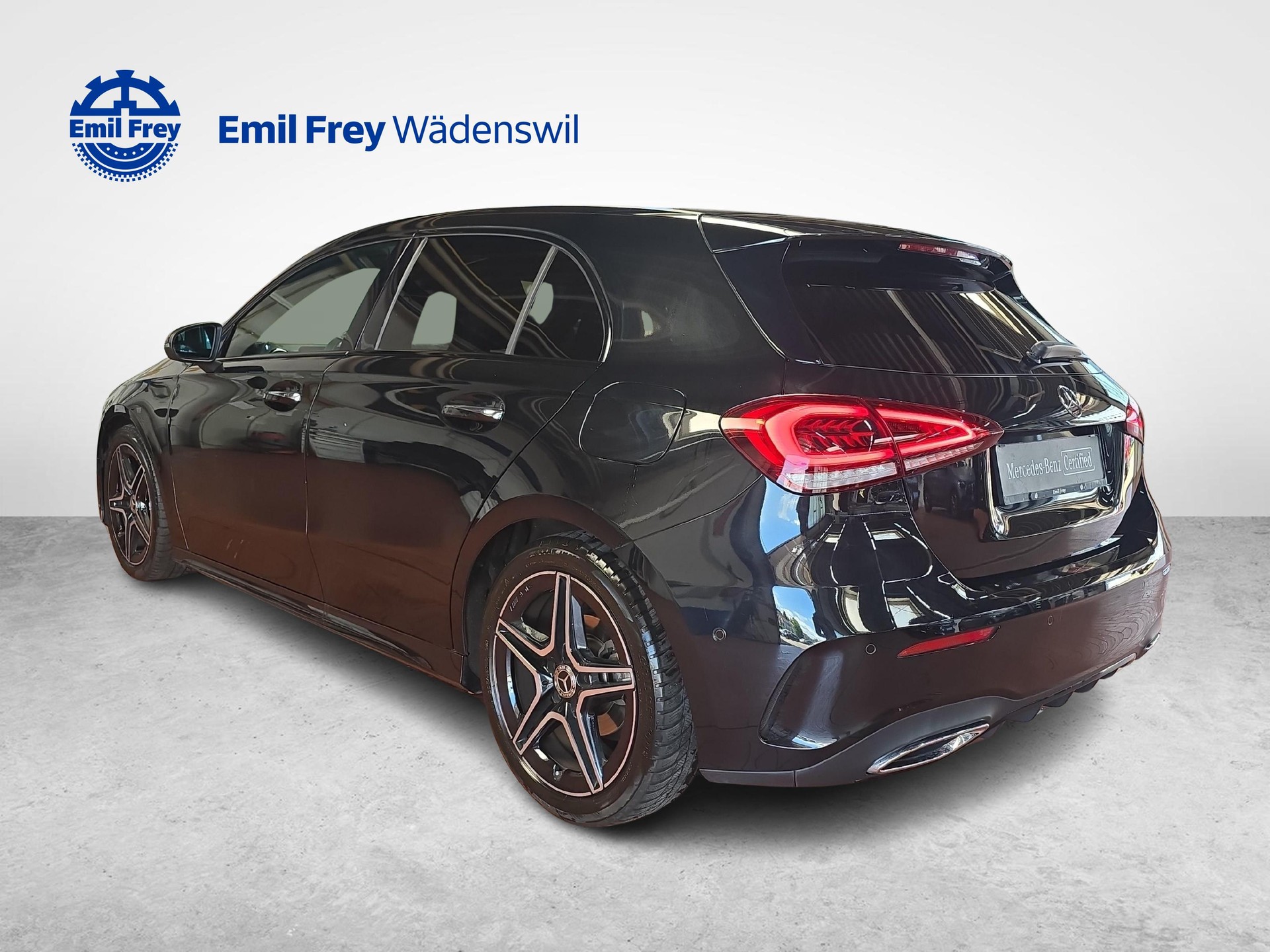 MERCEDES-BENZ A 180 Night Star AMG Line-image-2