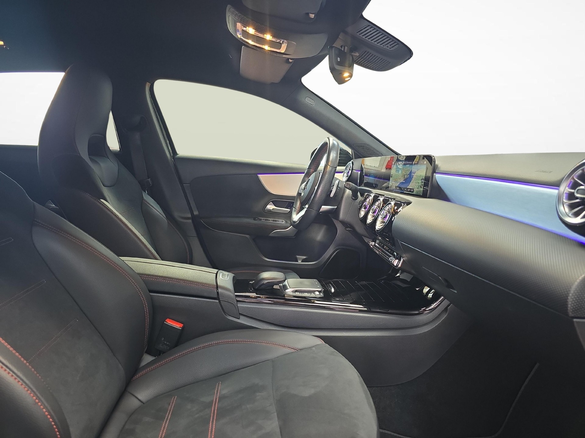 MERCEDES-BENZ A 180 Night Star AMG Line-image-7