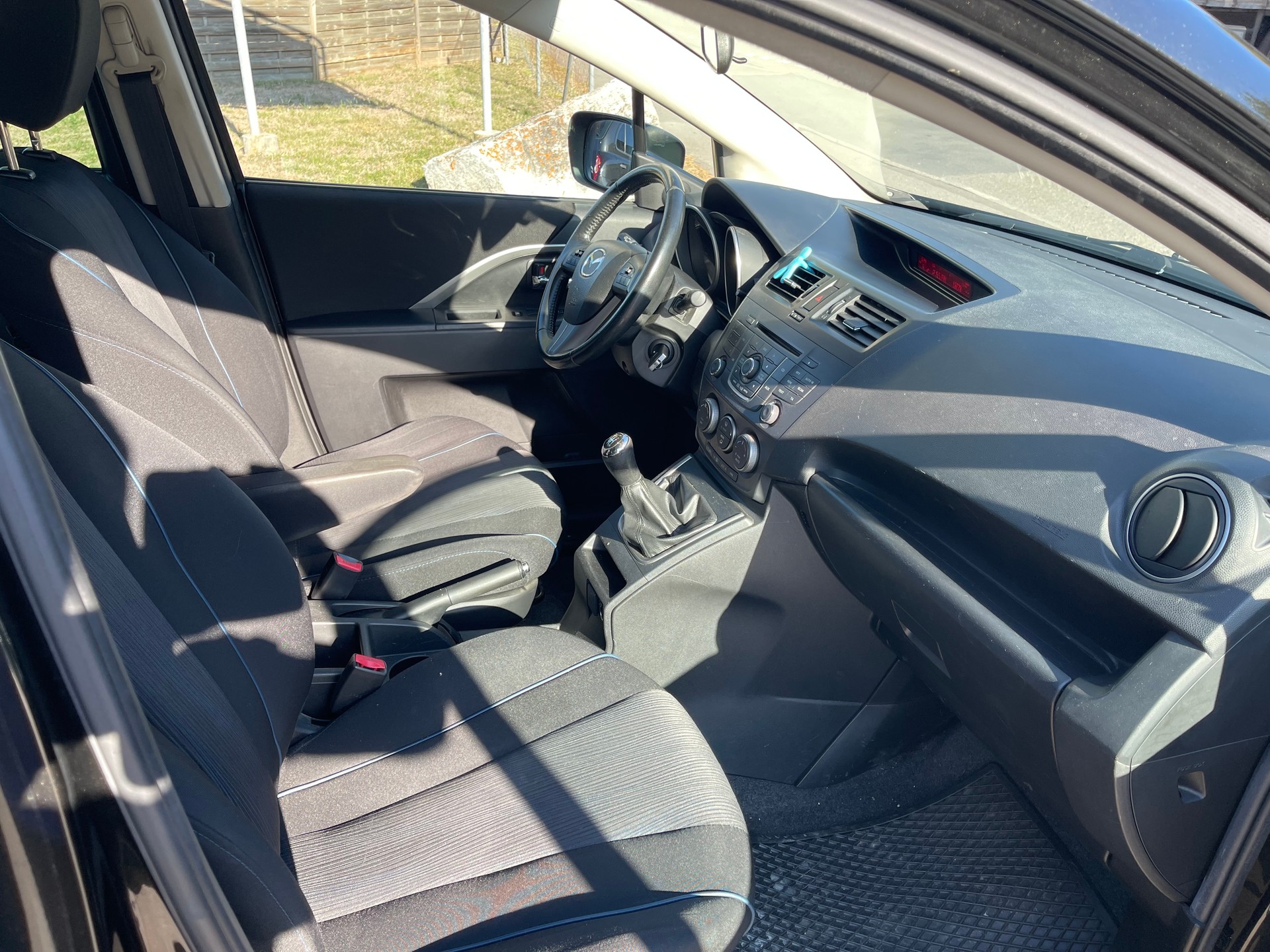 MAZDA 5 2.0 16V Exclusive-image-7