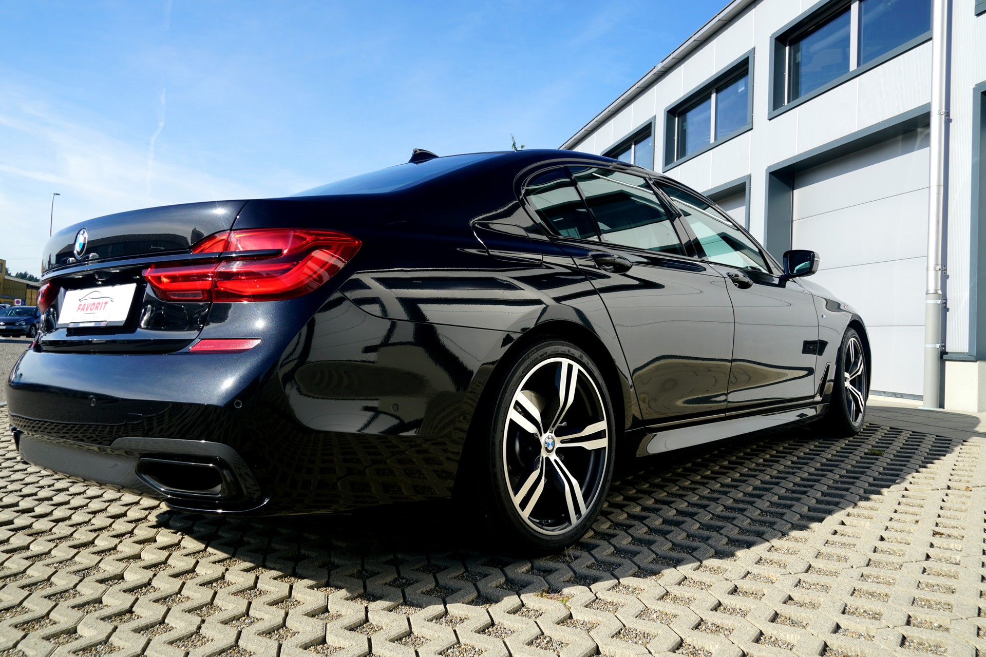 BMW 740d xDrive M Sportpaket Steptronic (CH)-image-2