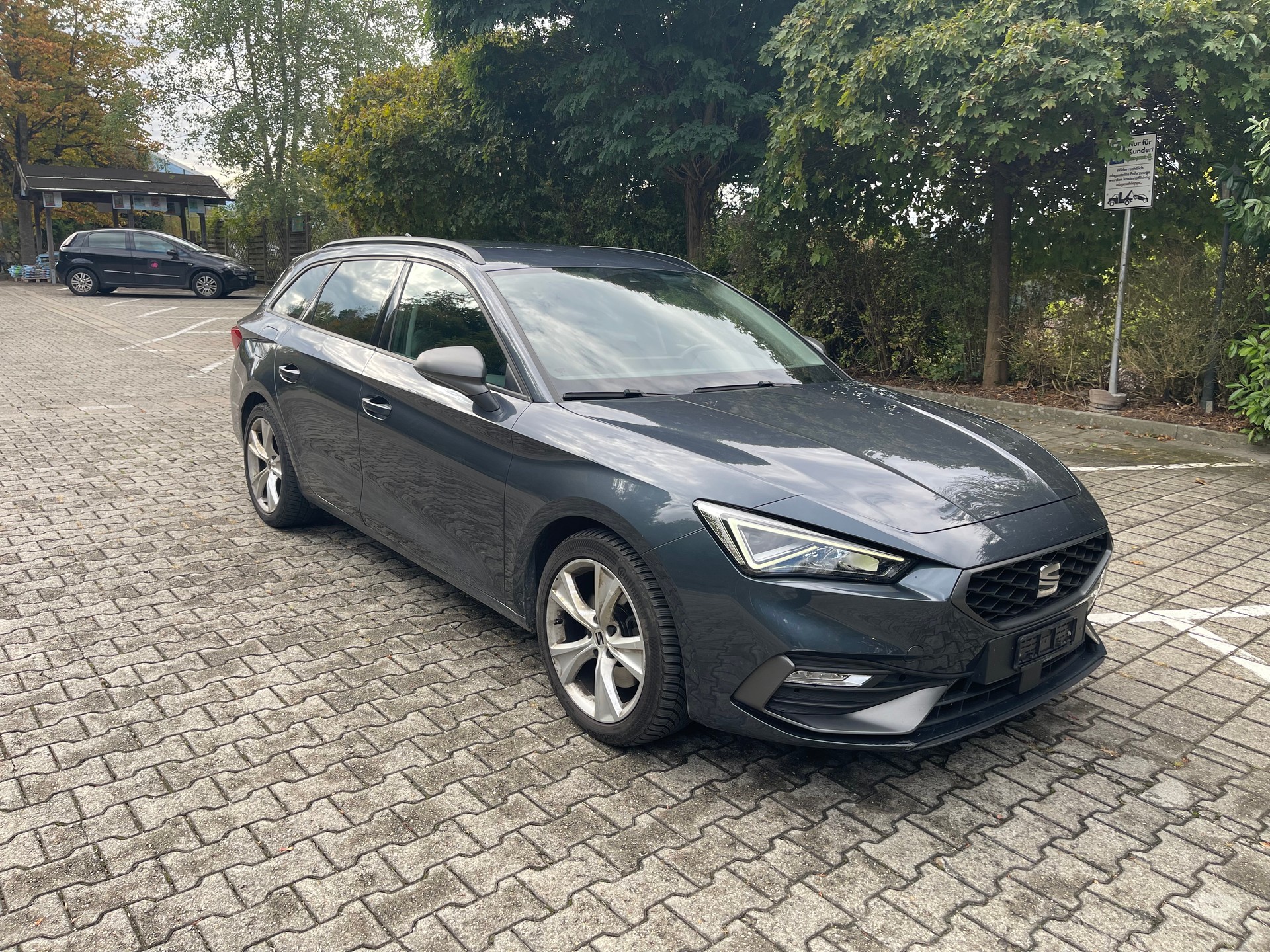 SEAT Leon ST 2.0 TDI EVO DSG 4Drive Hola FR-image-2