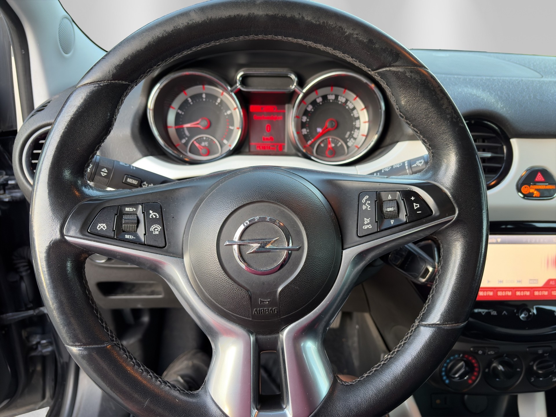OPEL Adam 1.4 ecoFLEX White Link-image-10