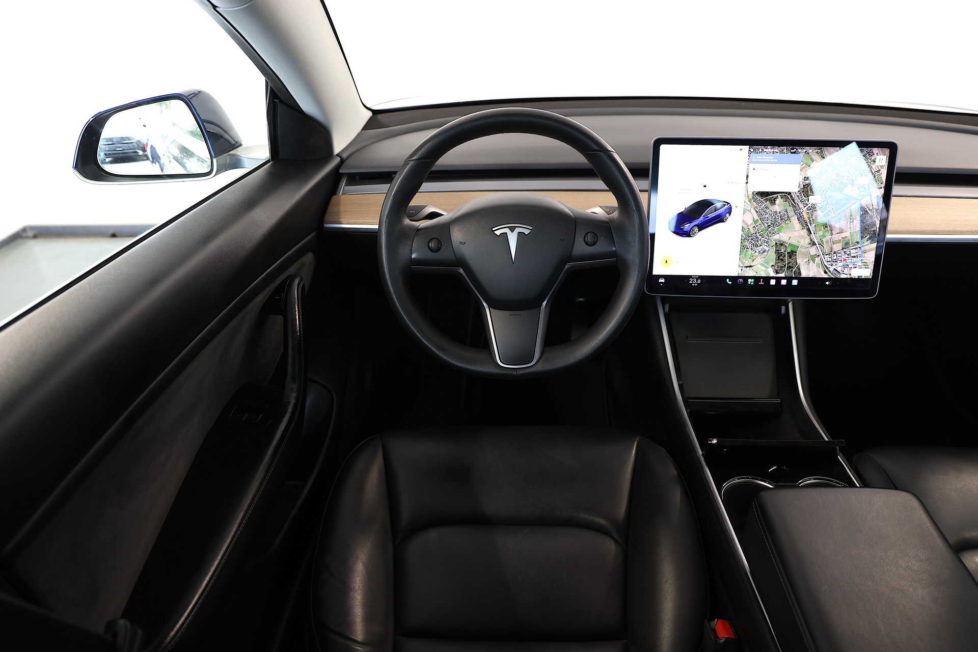 TESLA Model 3 Performance Dual Motor-image-9