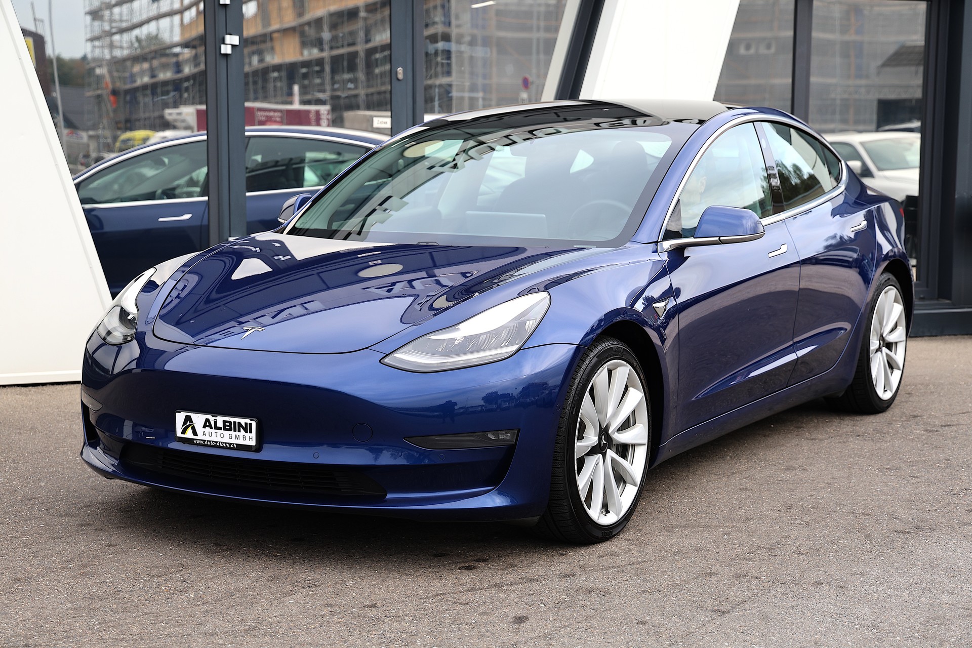 TESLA Model 3 Performance Dual Motor-image-1