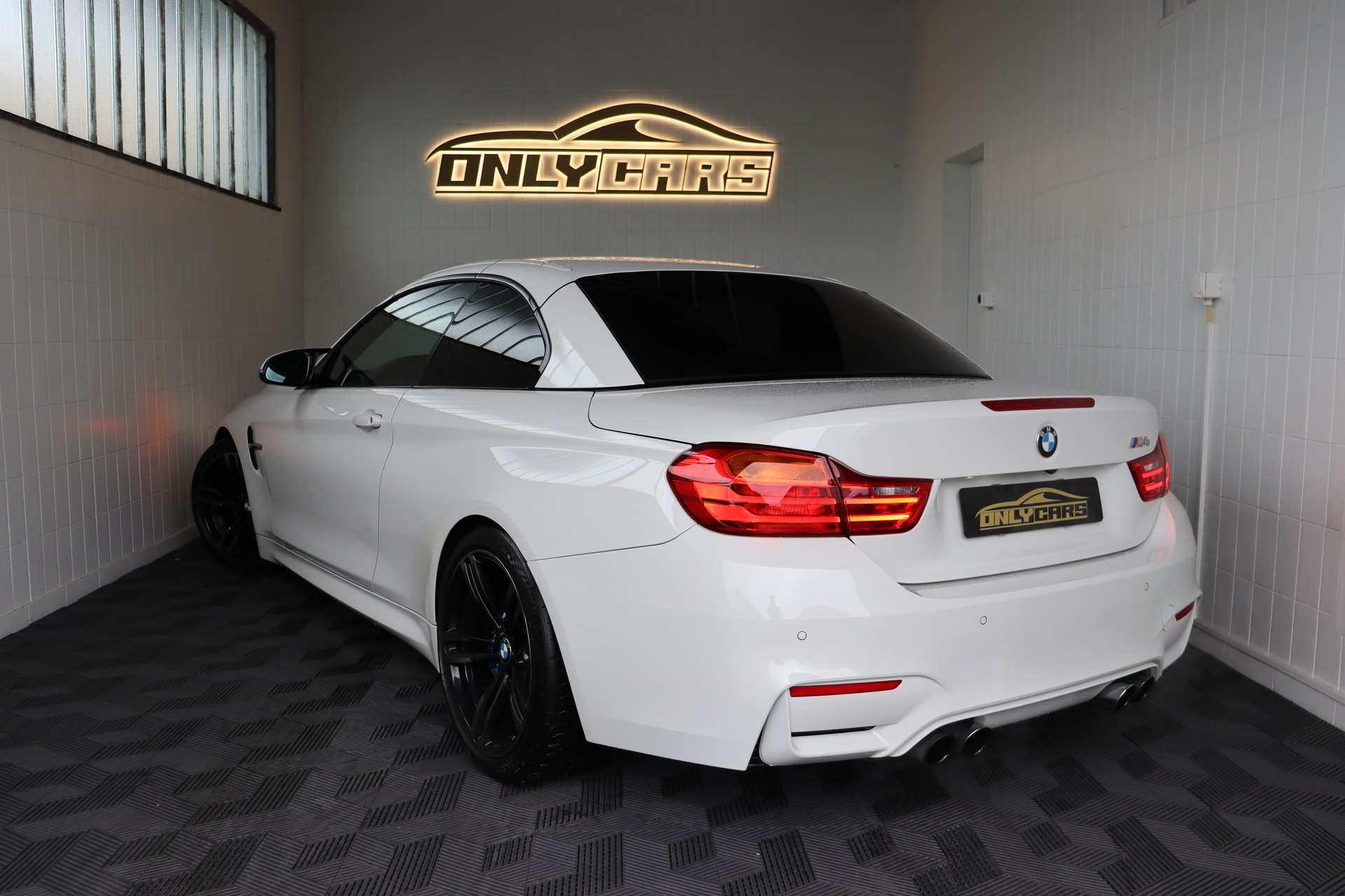 BMW M4 CABRIOLET DKG * VOLLLEDER * HARMAN KARDON SOUNDSYSTEM * CHF 500.- IM MONAT OHNE ANZAHLUNG * CH-AUTO *-image-6