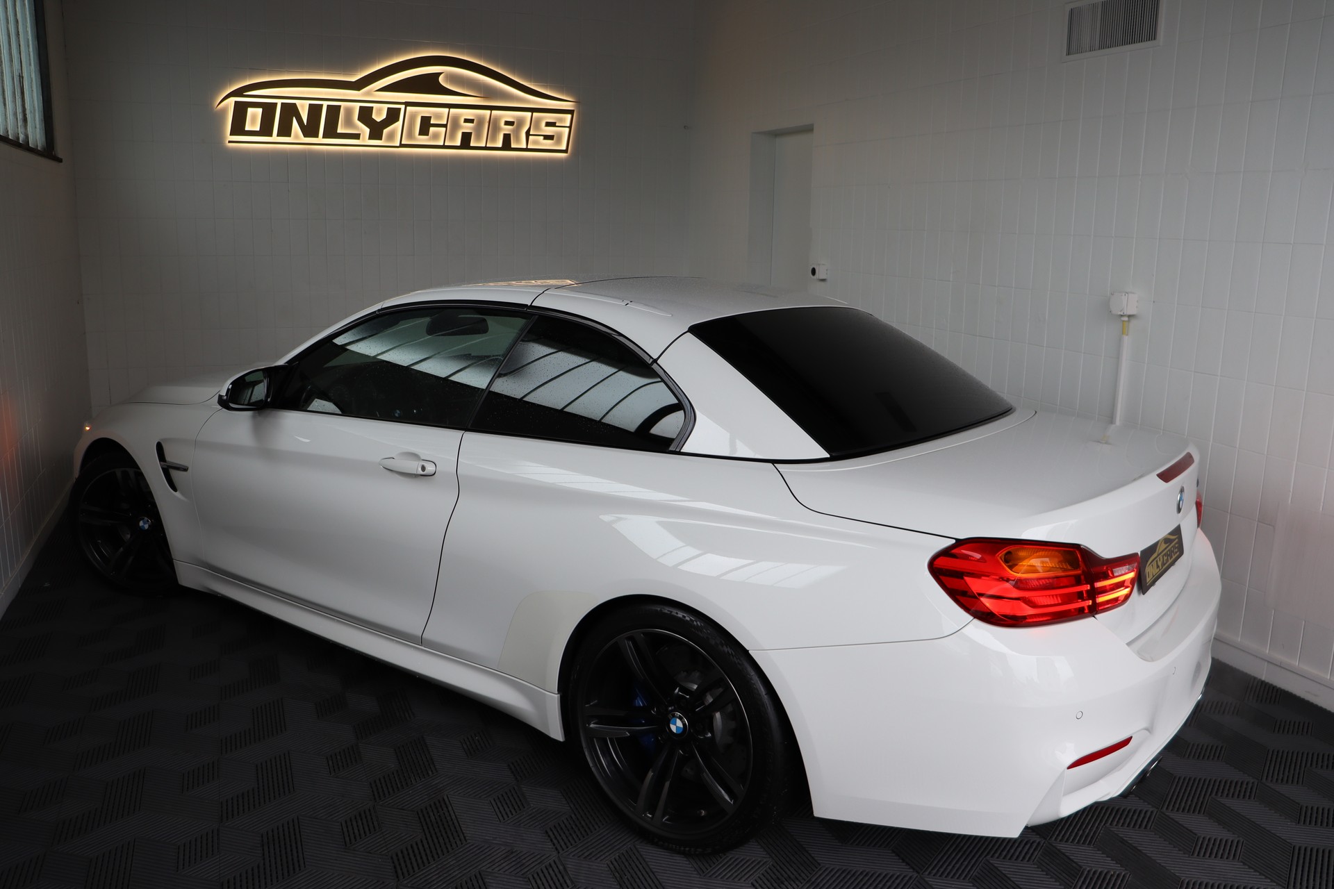 BMW M4 CABRIOLET DKG * VOLLLEDER * HARMAN KARDON SOUNDSYSTEM * CHF 500.- IM MONAT OHNE ANZAHLUNG * CH-AUTO *-image-10