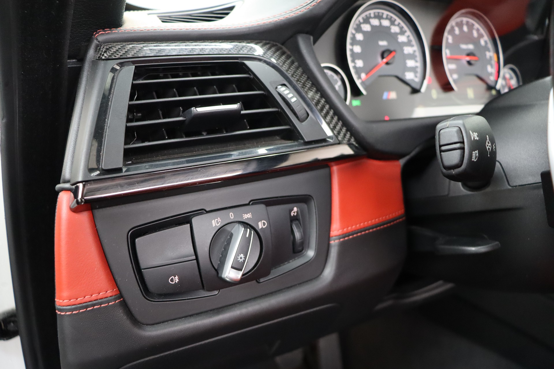 BMW M4 CABRIOLET DKG * VOLLLEDER * HARMAN KARDON SOUNDSYSTEM * CHF 500.- IM MONAT OHNE ANZAHLUNG * CH-AUTO *-image-27