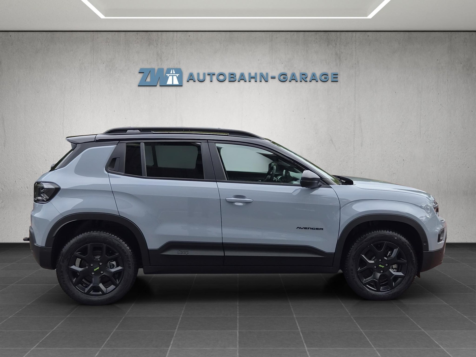JEEP Avenger 1.2 MHEV Overland 4xe-image-5