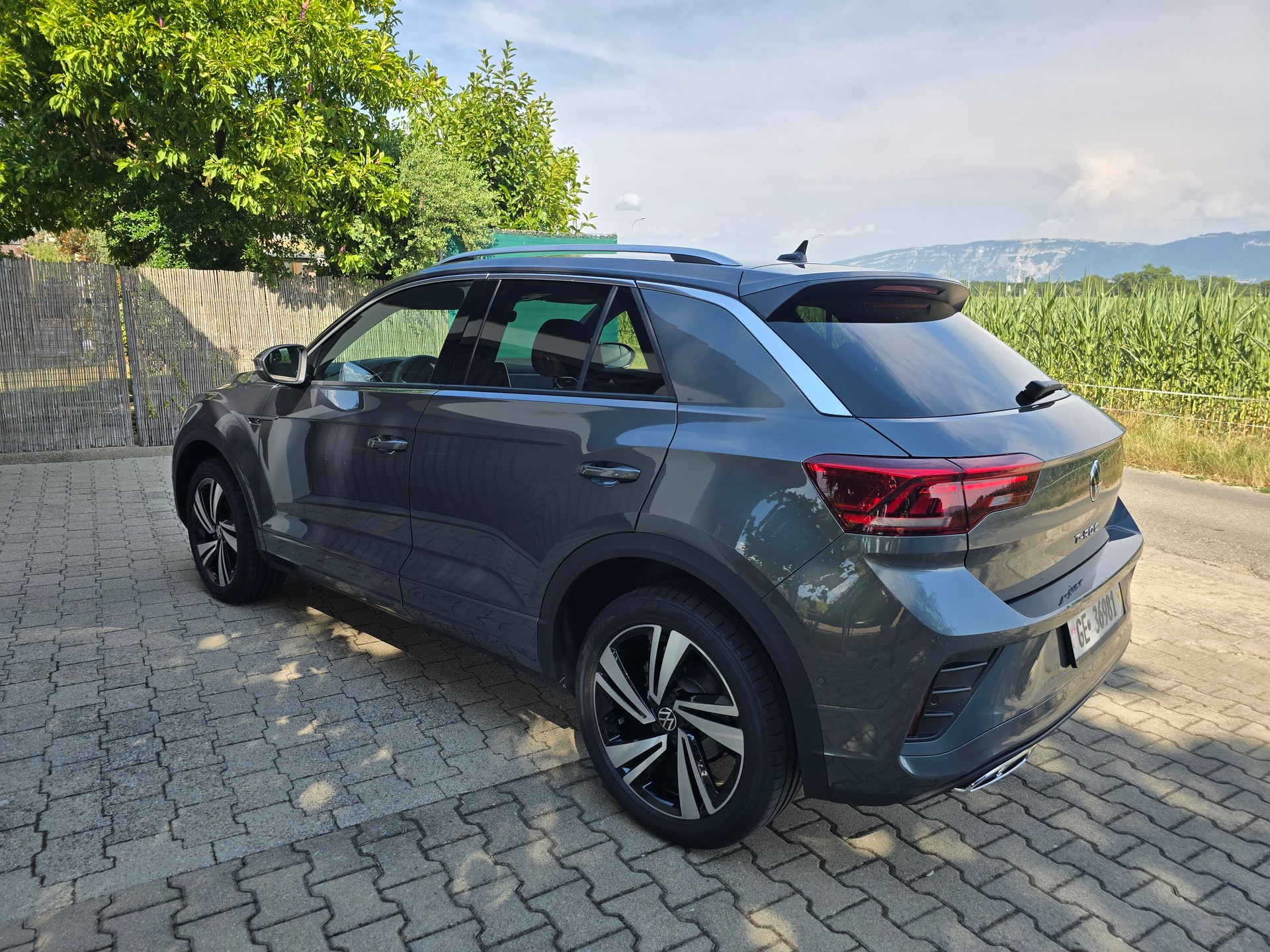 VW 1.5 TSI R-Line DSG-image-5