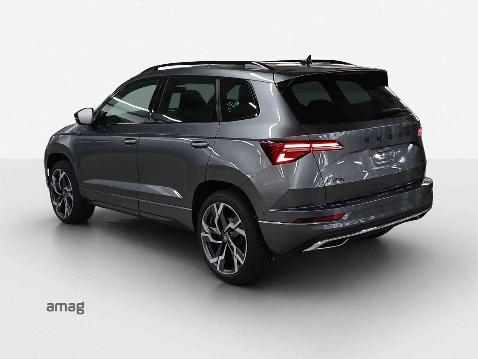 SKODA Karoq 2.0 TSI SportLine 4x4 DSG-image-2