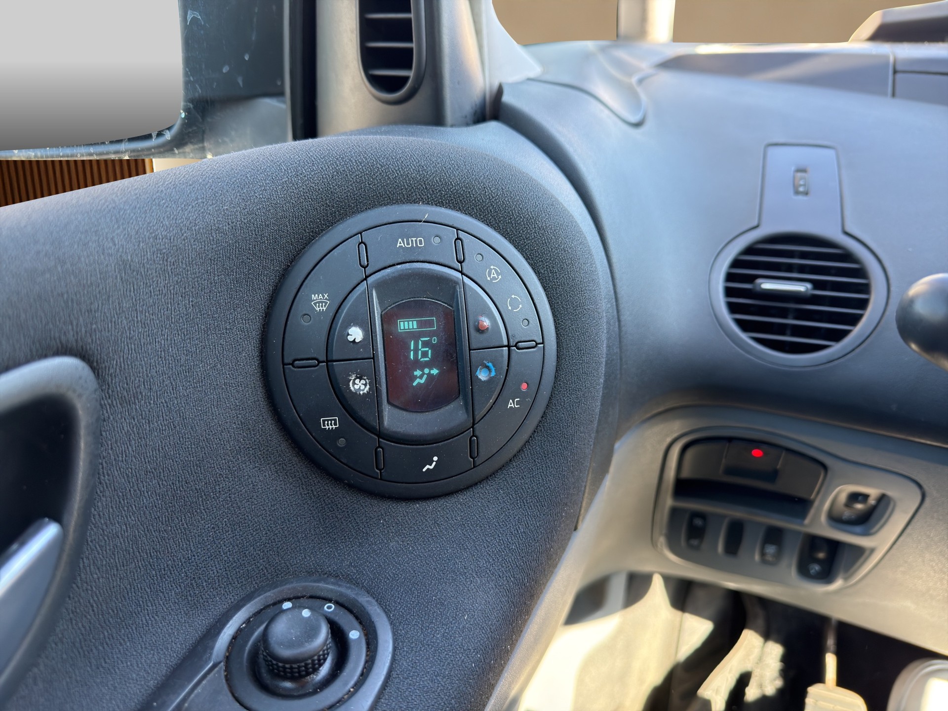 RENAULT Espace 2.0 Turbo Dynamique-image-13