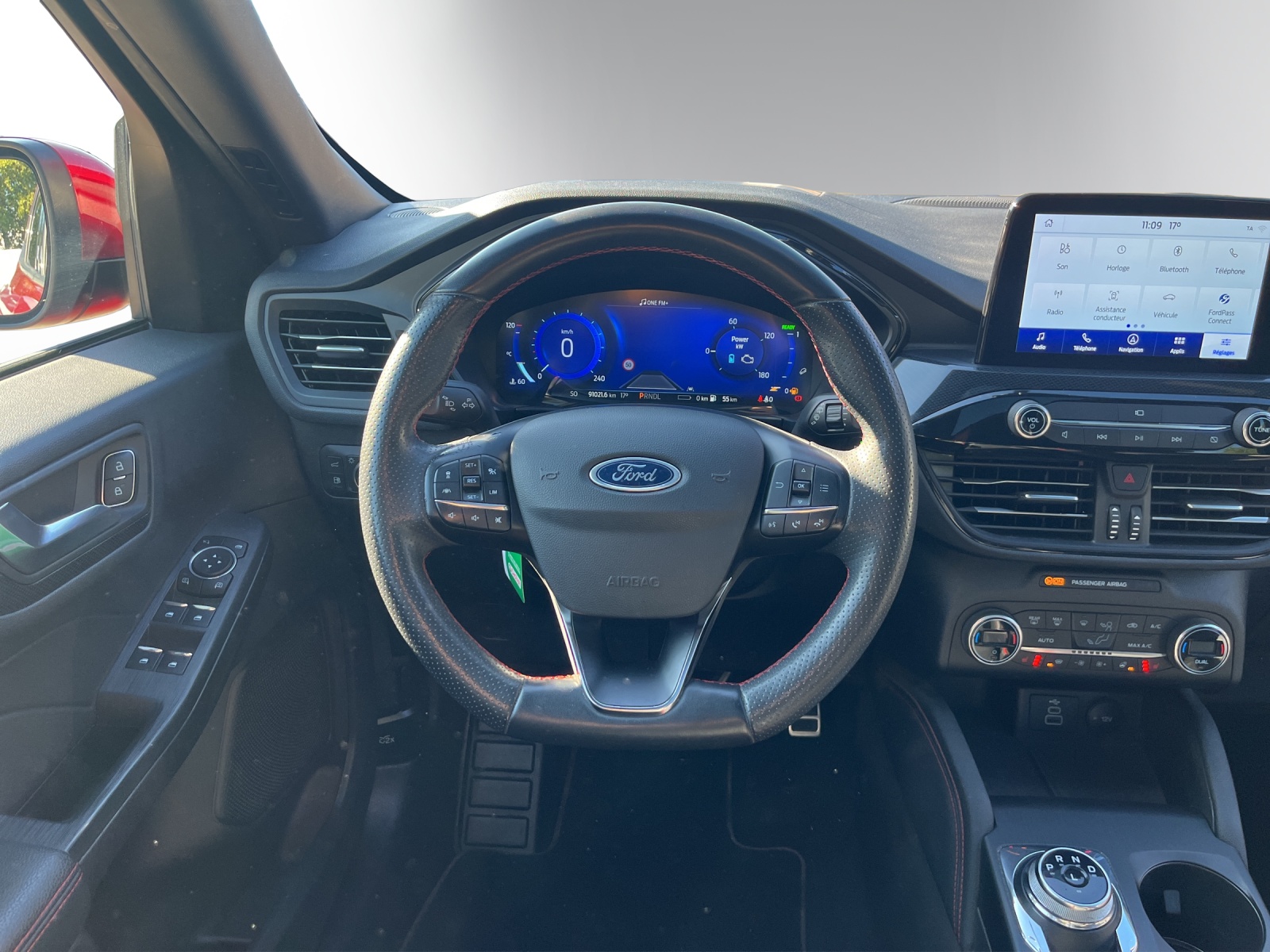 FORD Kuga 2.5 PHEV ST-Line X 2WD-image-13