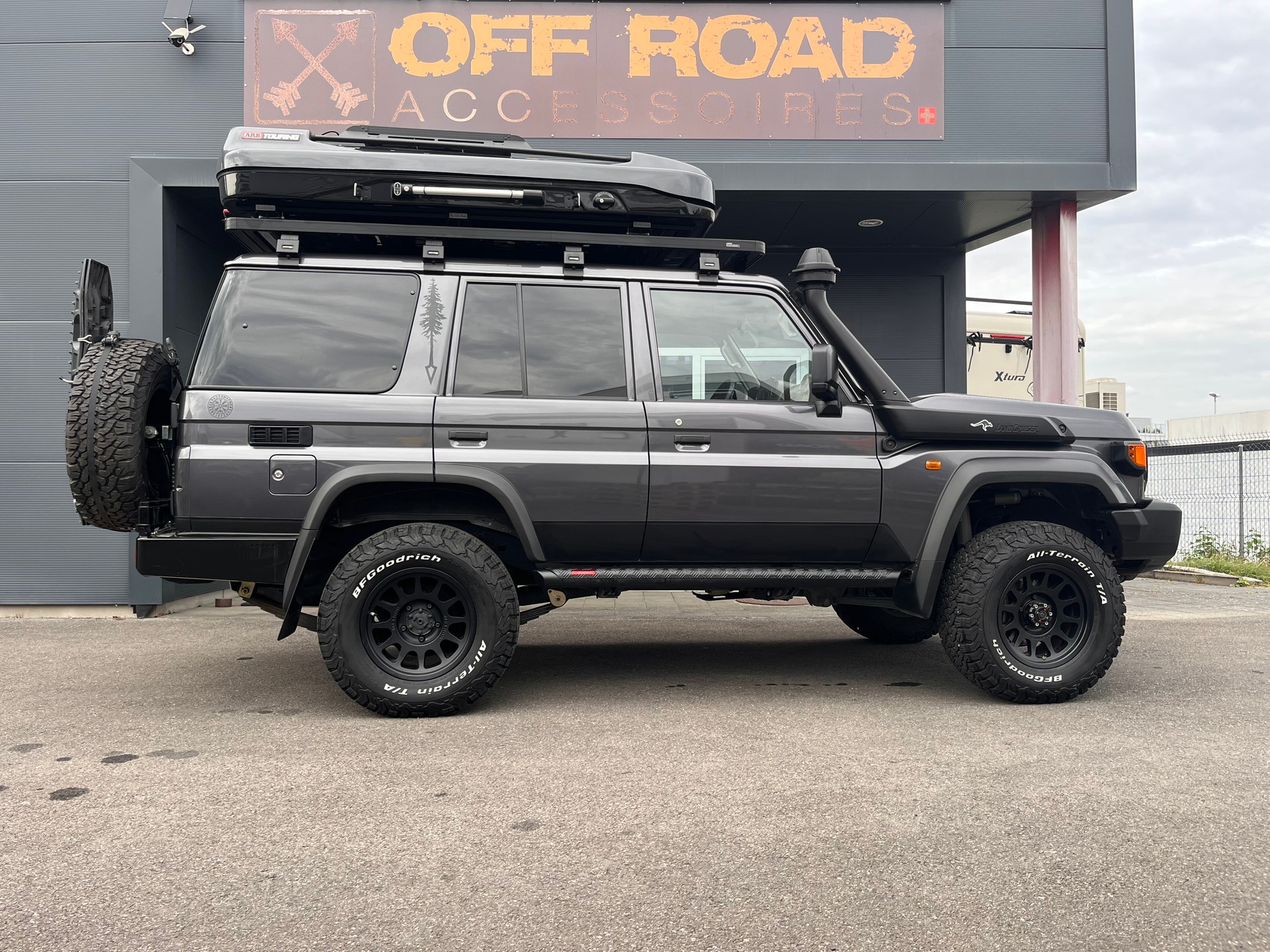 TOYOTA GRJ76 GRJ 76-image-1