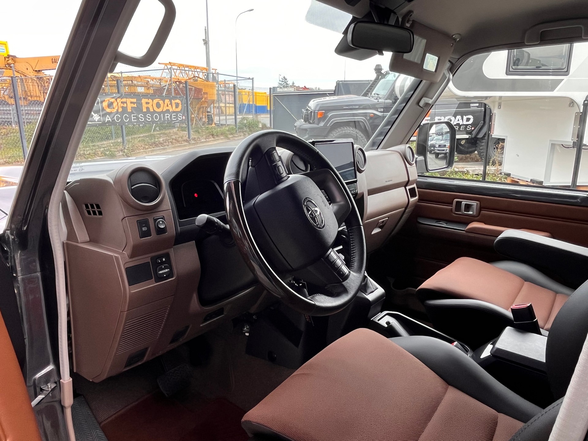 TOYOTA GRJ76 GRJ 76-image-9