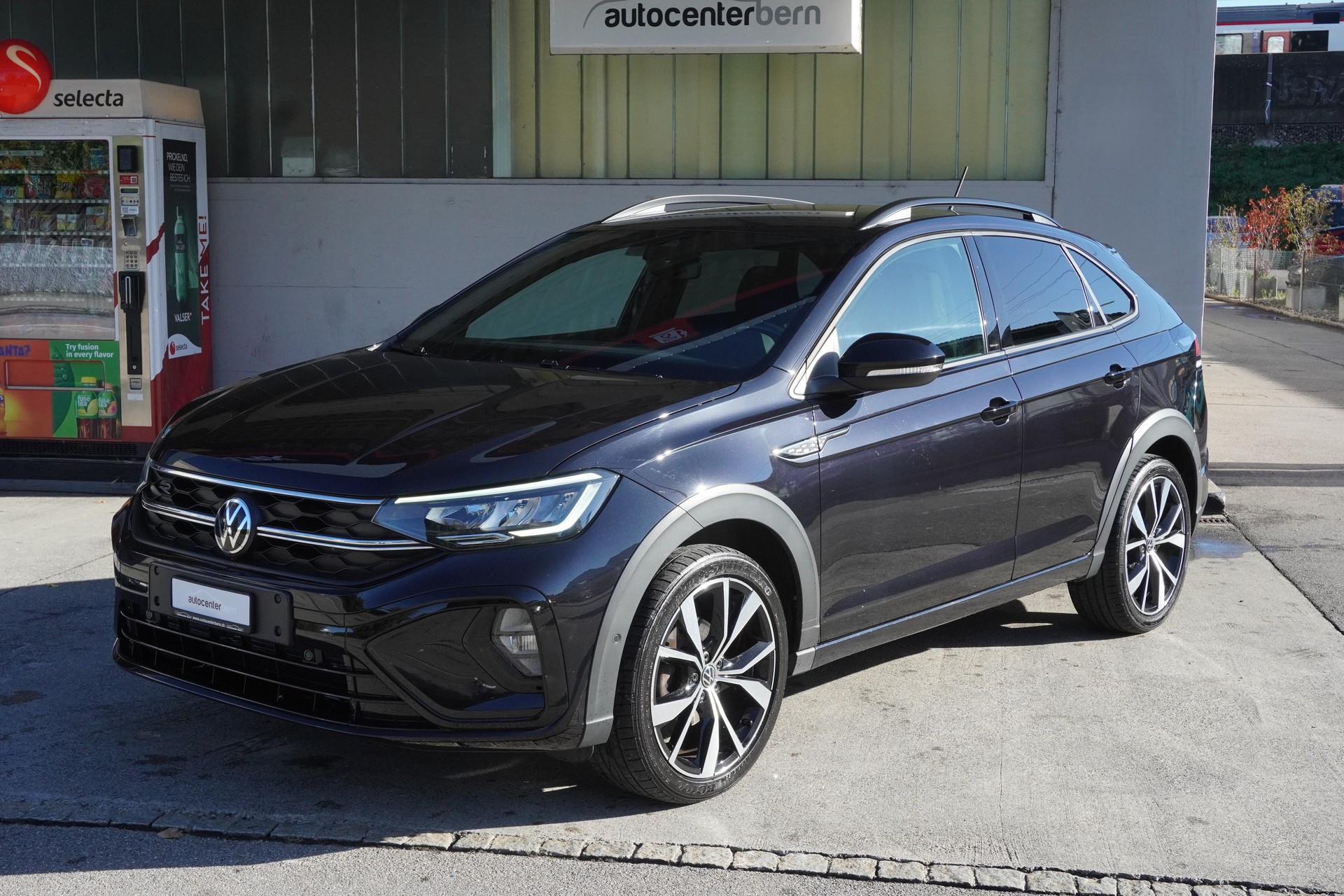 VW Taigo 1.0 TSI R-Line-image-1