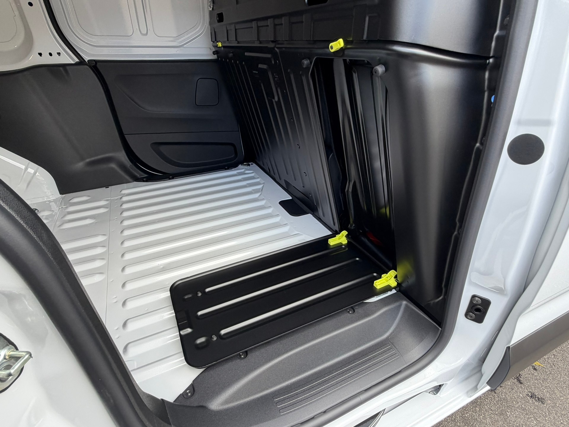 TOYOTA Proace City Van EV 50 kWh Advanced Long-image-9