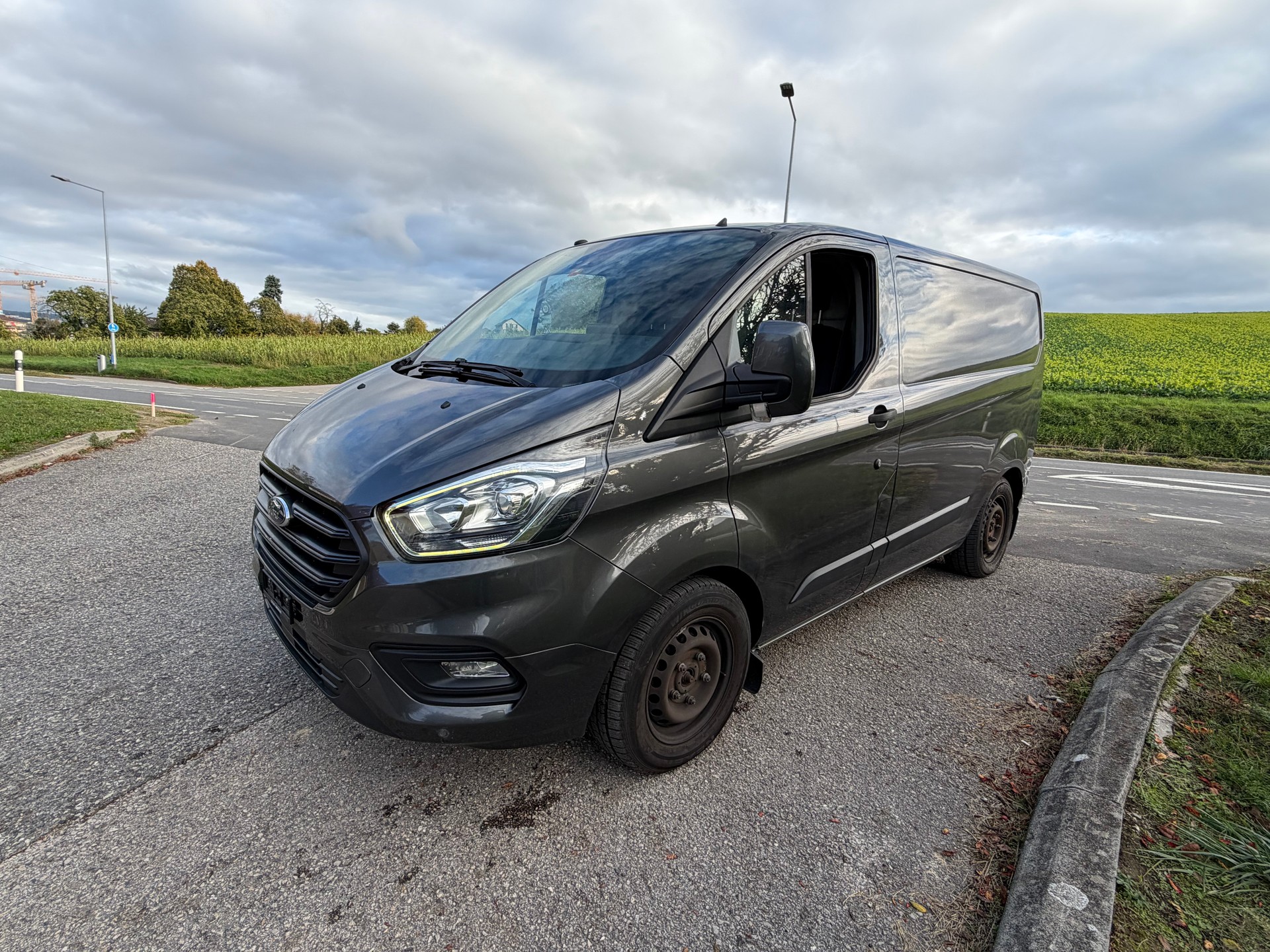 FORD Transit Custom Van 280 L1H1 Trend A-image-4