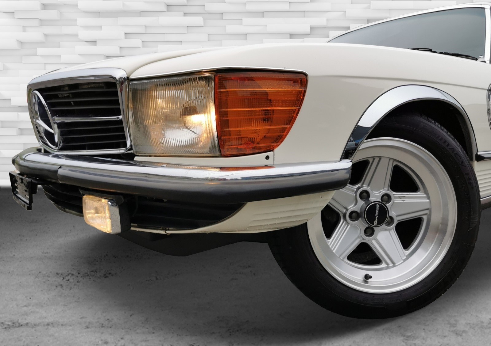 MERCEDES-BENZ SLC 450-image-15