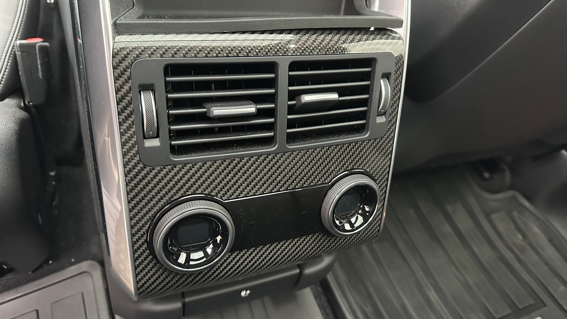 LAND ROVER Range Rover Sport 5.0 V8 S/C SVR Automatic-image-7