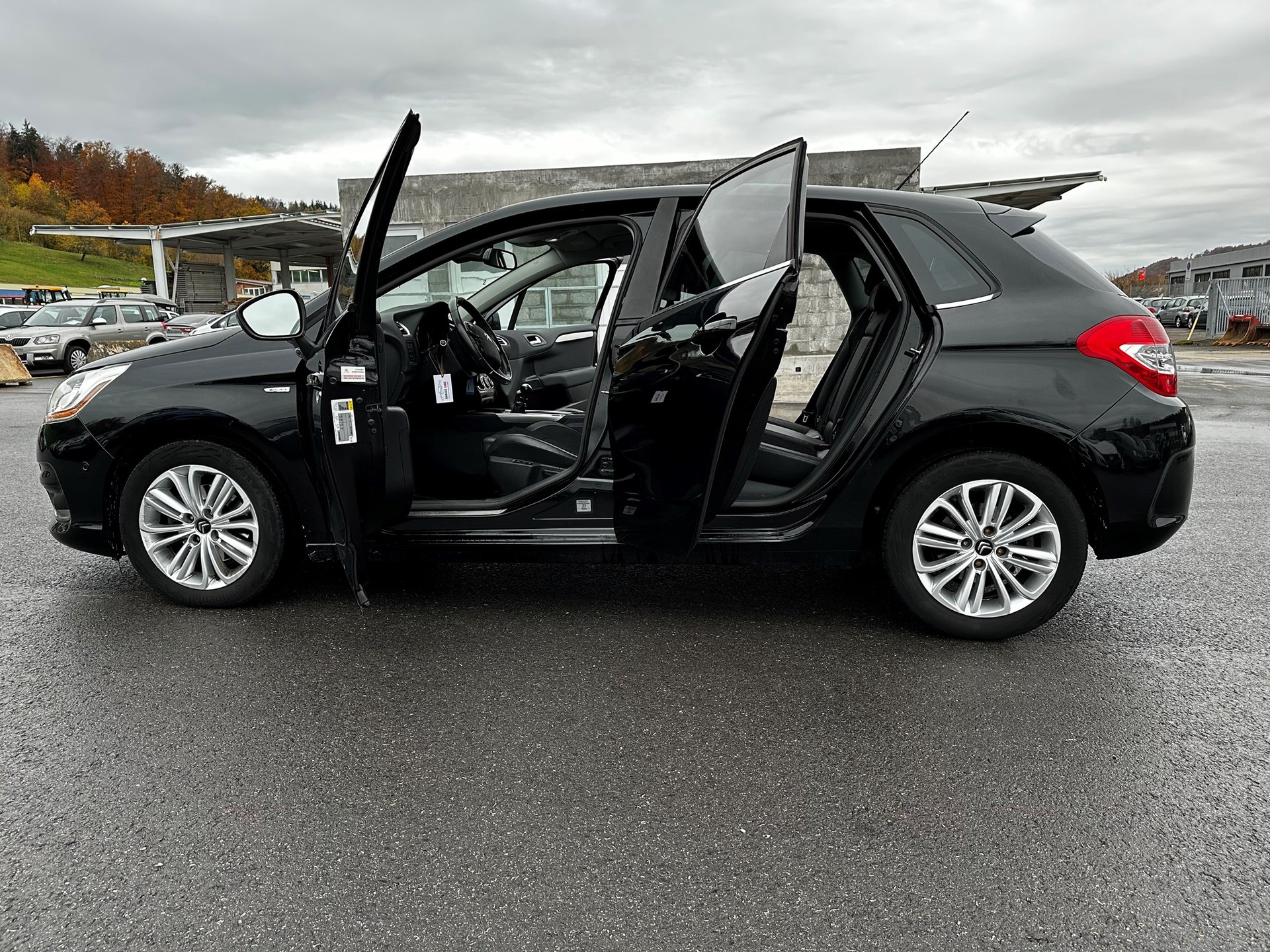 CITROEN C4 1.6 e-HDi Séduction-image-2
