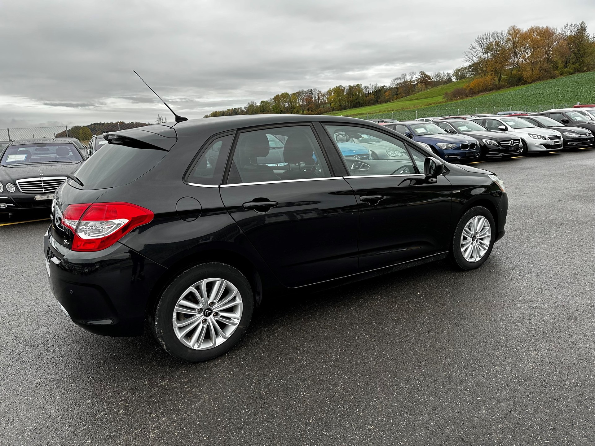 CITROEN C4 1.6 e-HDi Séduction-image-11