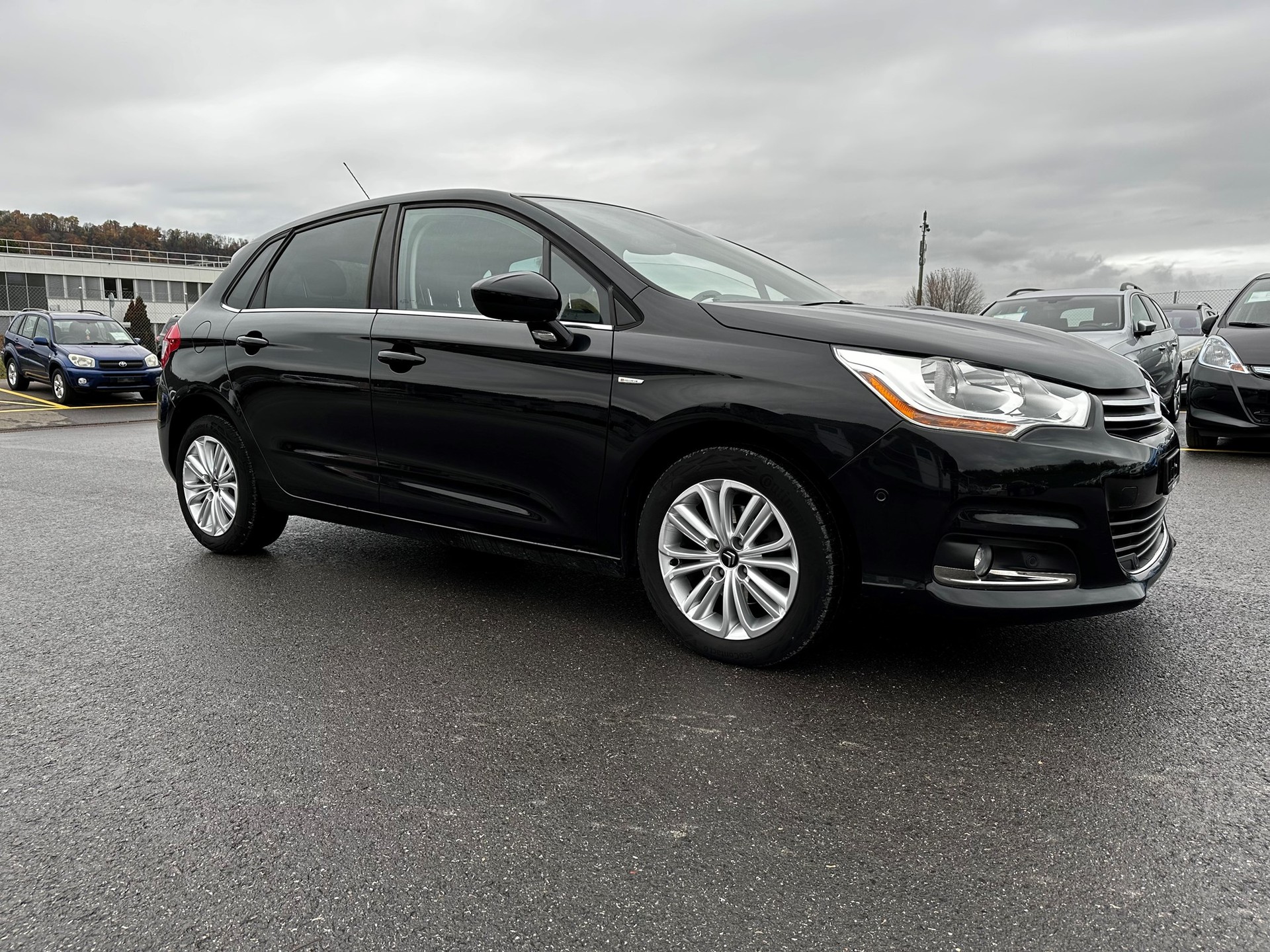 CITROEN C4 1.6 e-HDi Séduction-image-4