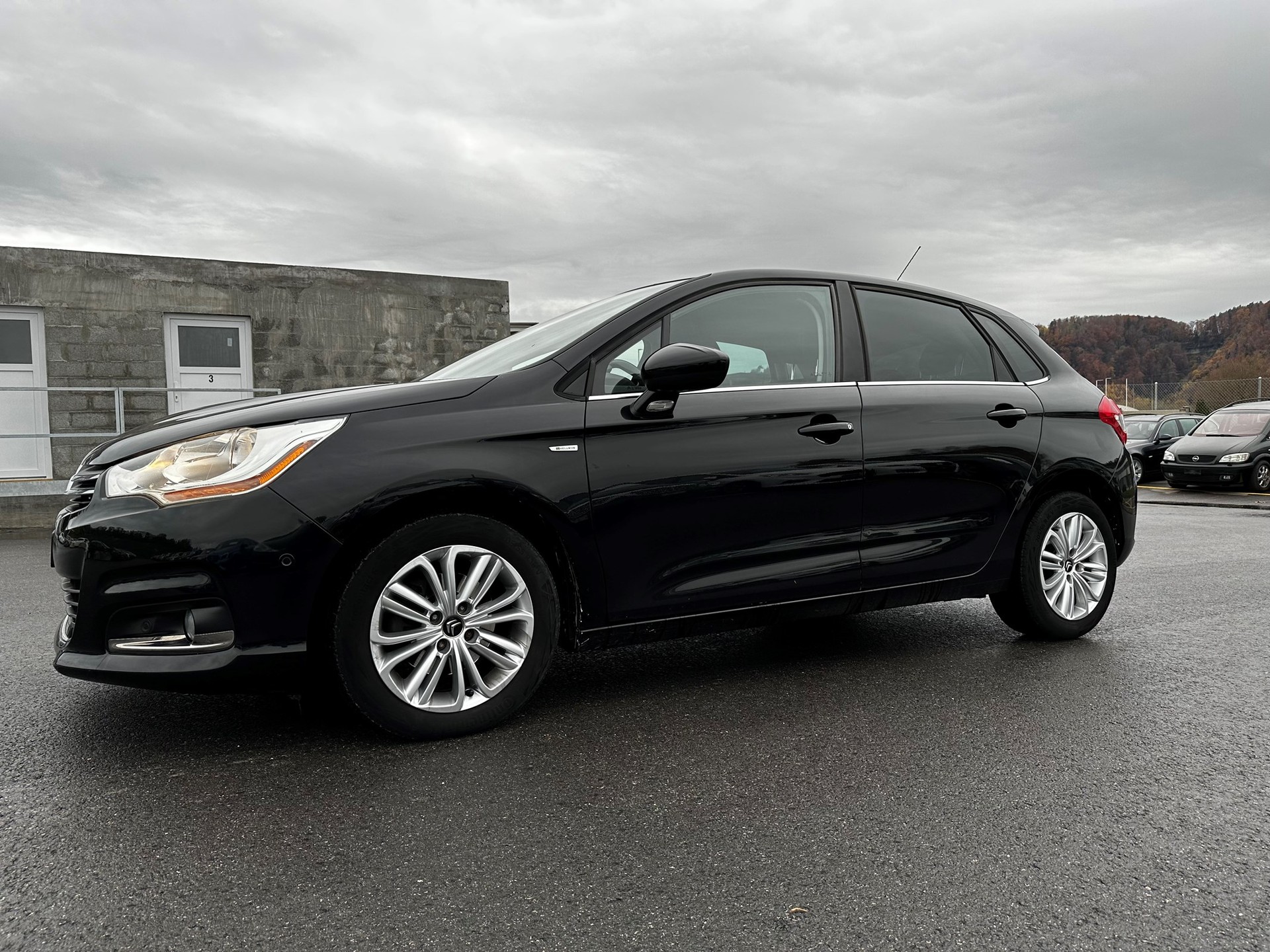 CITROEN C4 1.6 e-HDi Séduction-image-9