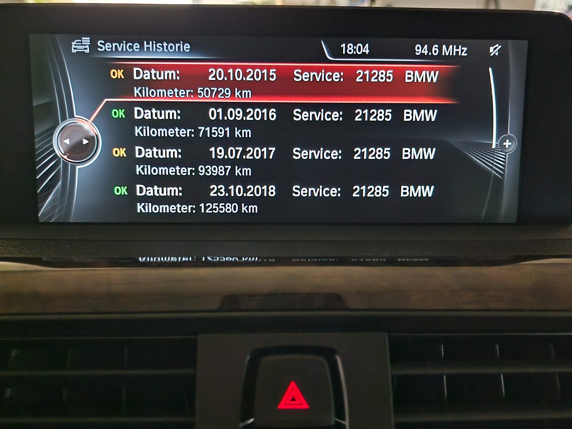 BMW 335i xDrive Touring Modern Line Steptronic-image-11