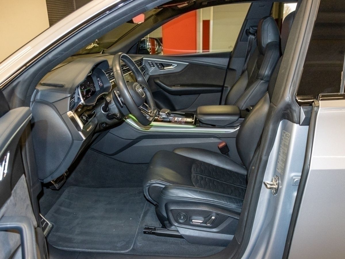 AUDI RSQ8 quattro tiptronic-image-8