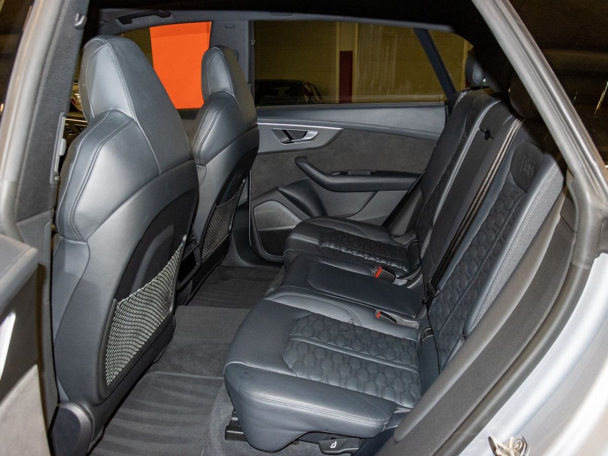 AUDI RSQ8 quattro tiptronic-image-22