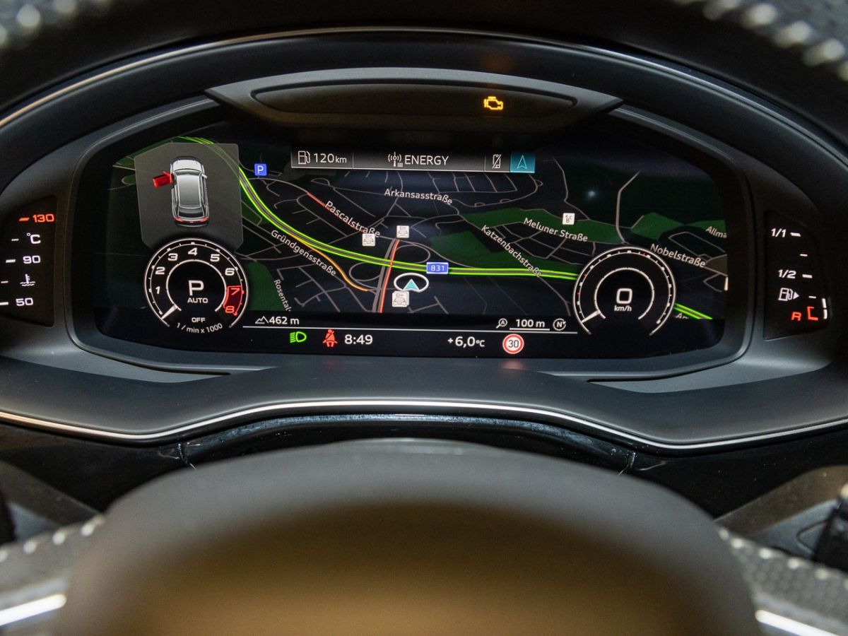 AUDI RSQ8 quattro tiptronic-image-14