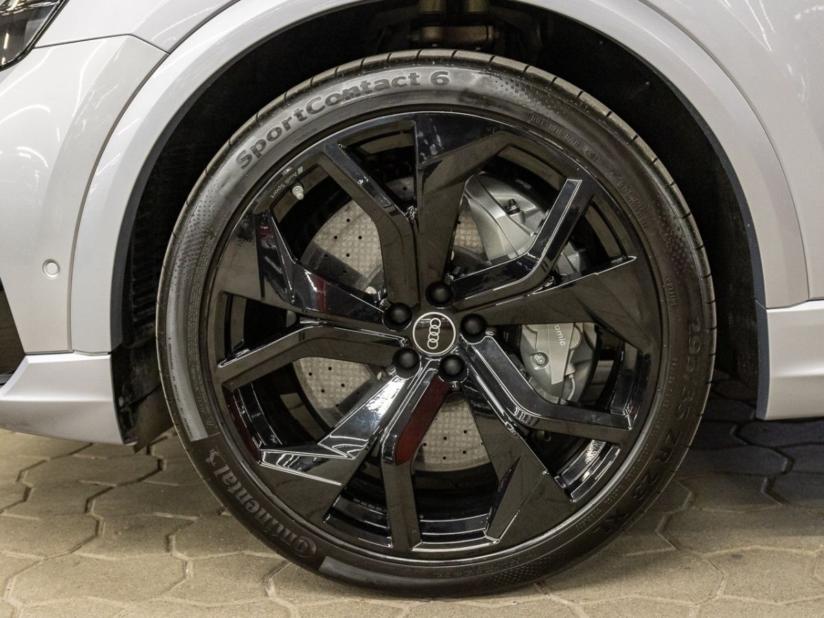 AUDI RSQ8 quattro tiptronic-image-6