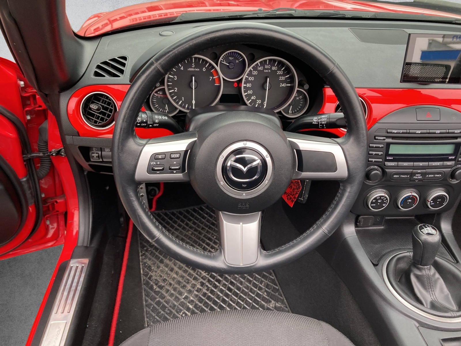 MAZDA MX-5 1.8i 16V 20th Anniversary-image-5