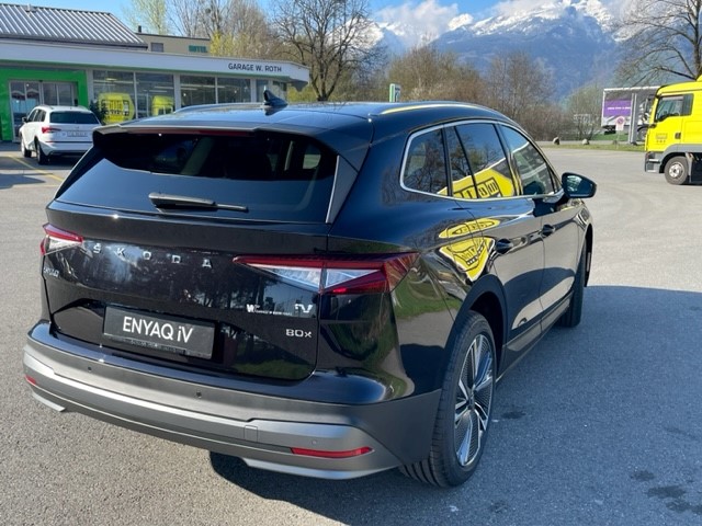 SKODA Enyaq iV 80x-image-4